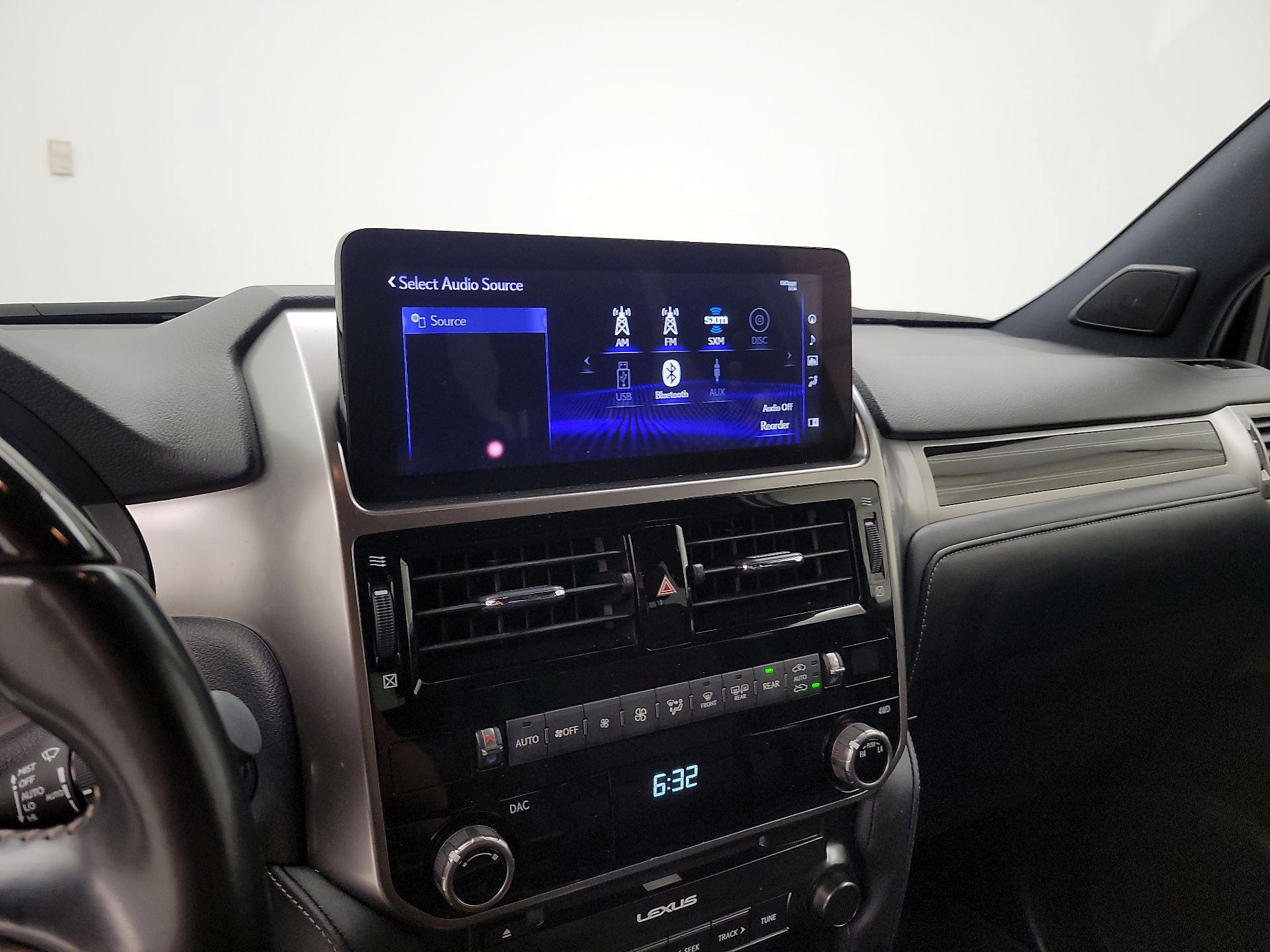 Thumbnail: 2022 Lexus GX - 14