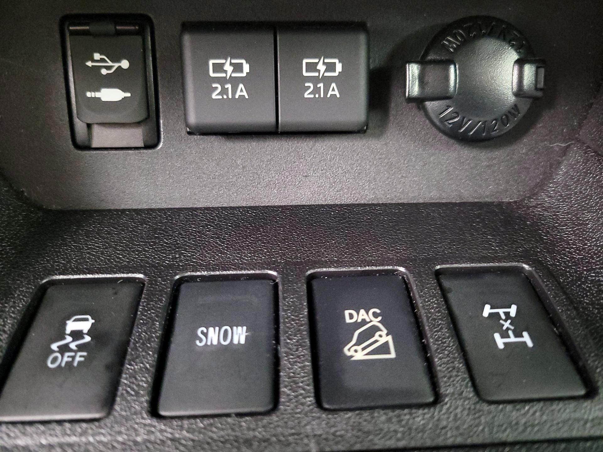 Thumbnail: 2019 Toyota Highlander - 19
