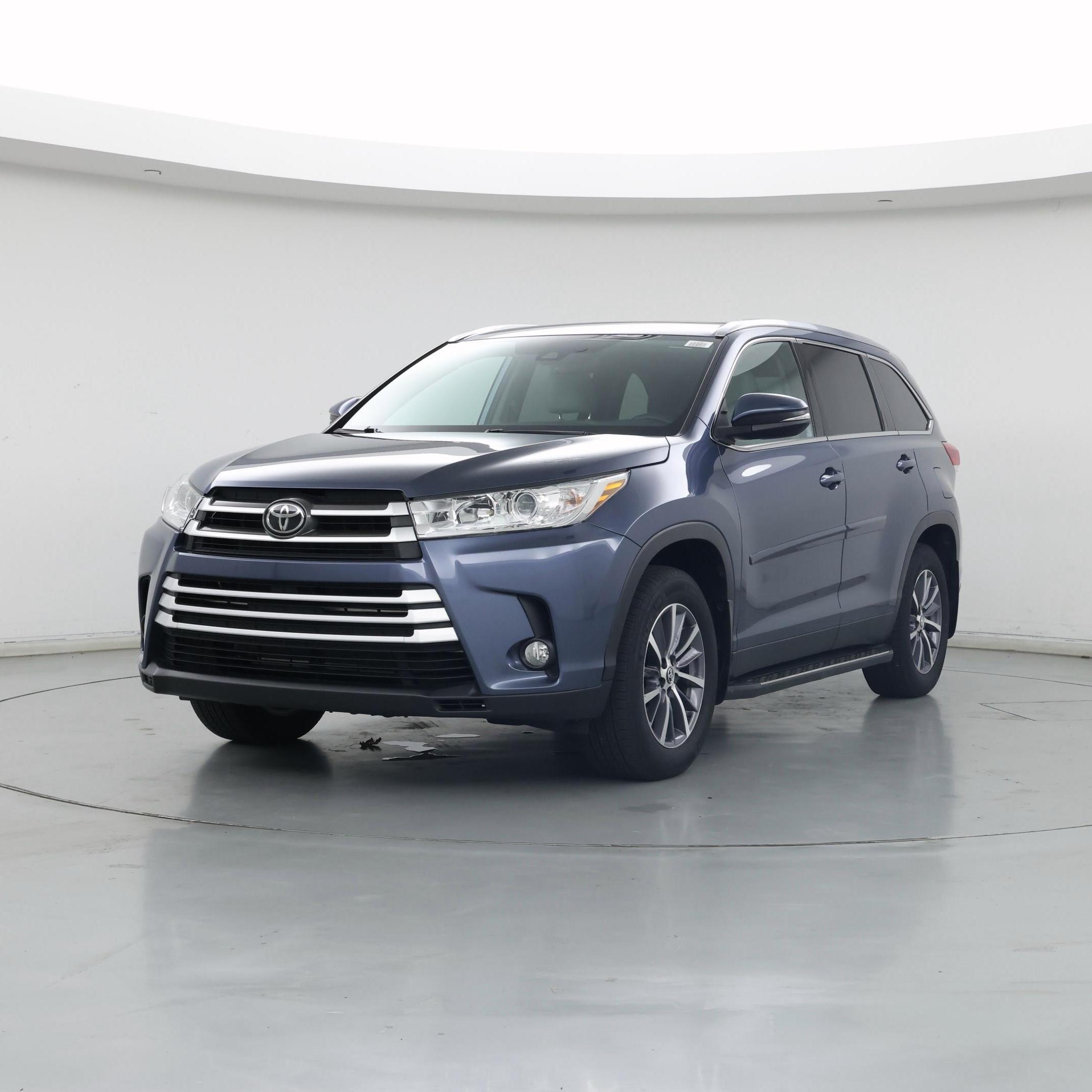 Thumbnail: 2019 Toyota Highlander - 4