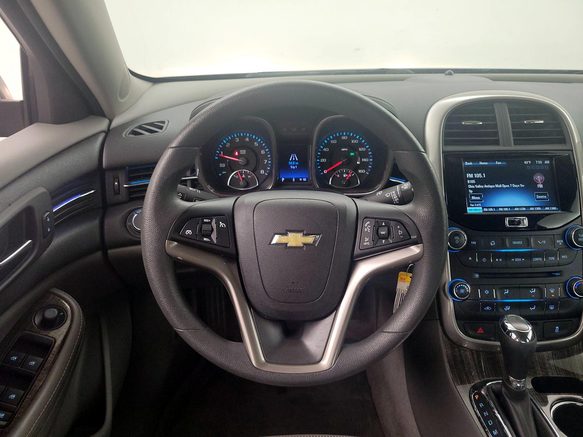 Thumbnail: 2015 Chevrolet Malibu - 10