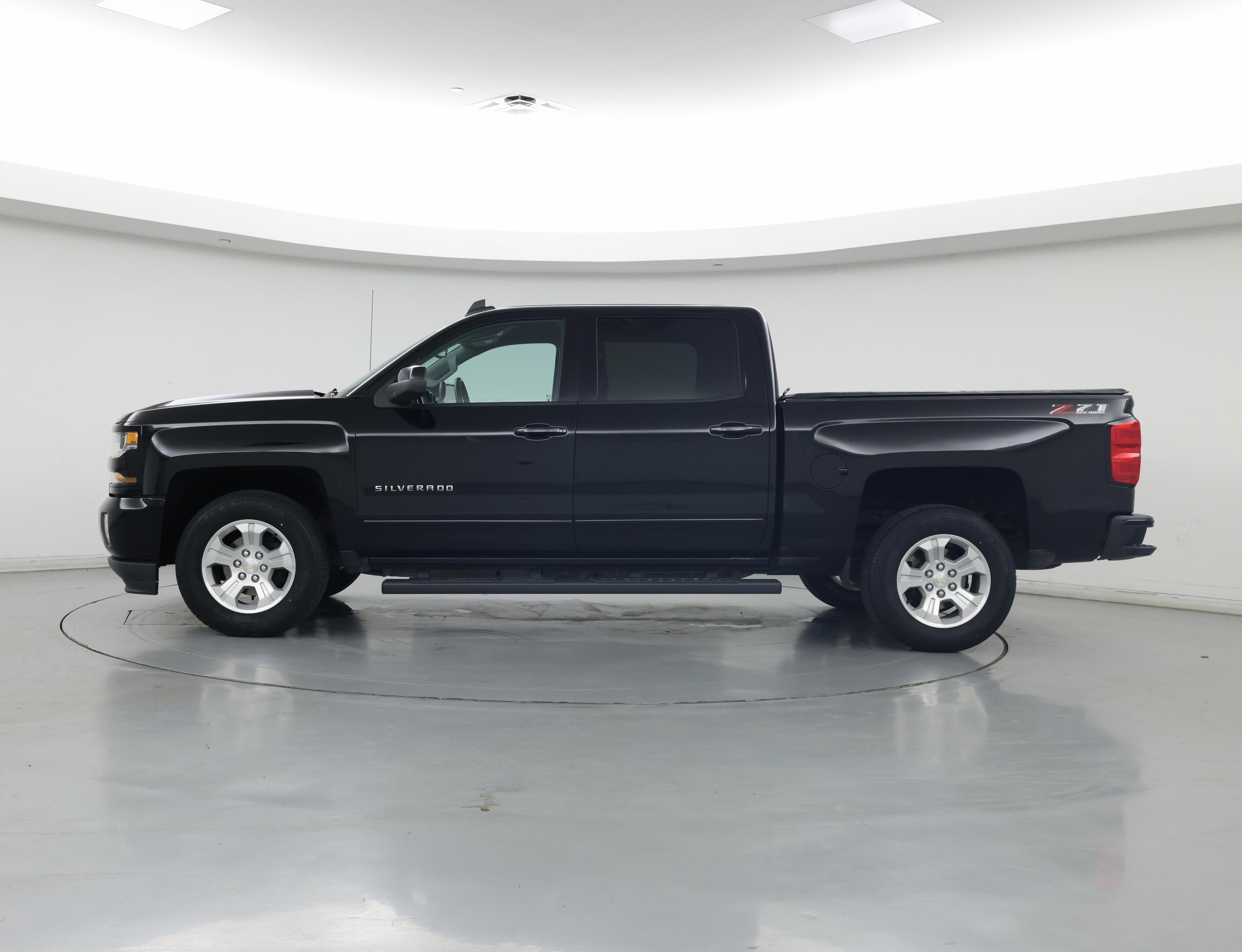 Thumbnail: 2018 Chevrolet Silverado 1500 - 3