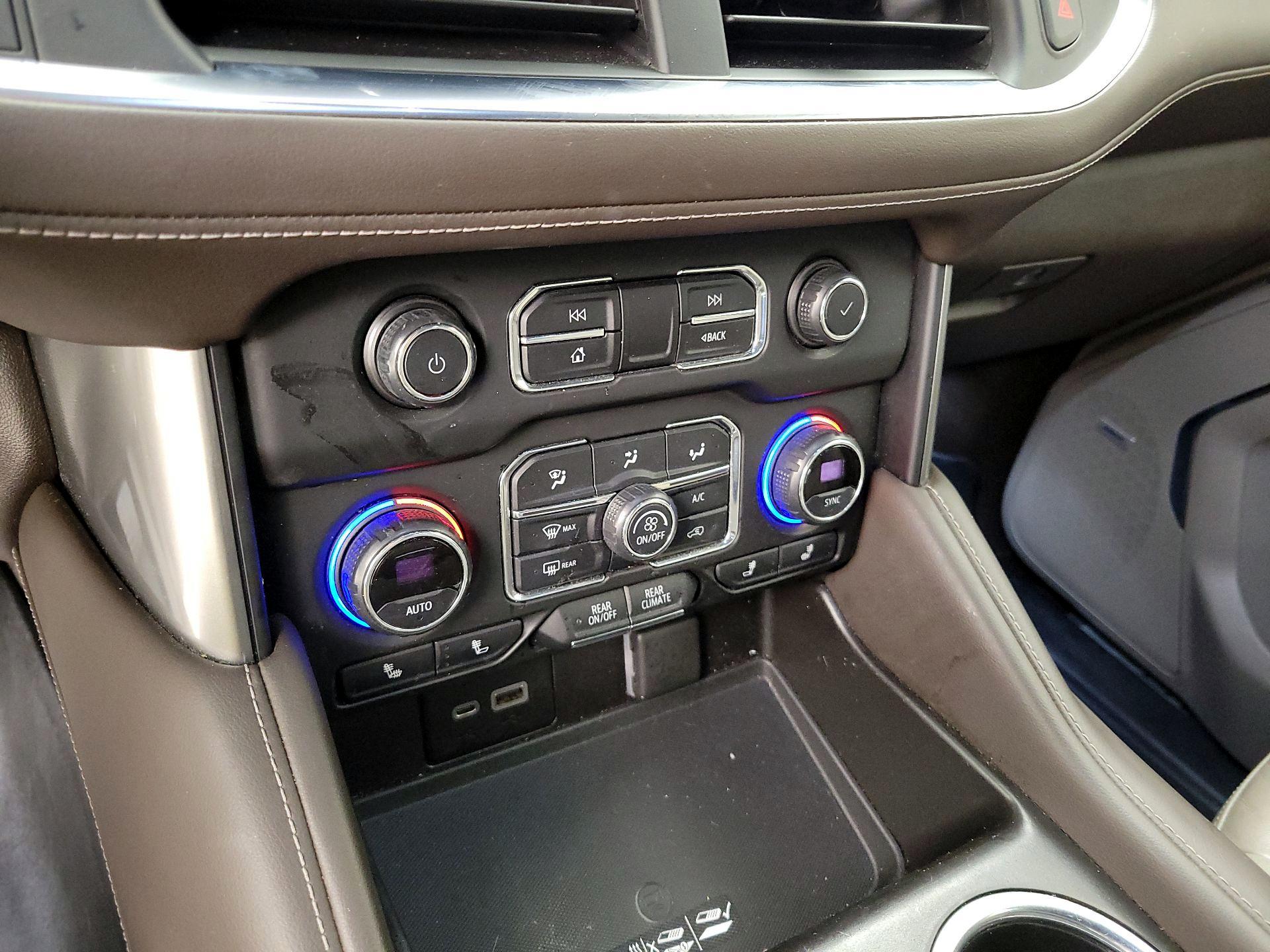 Thumbnail: 2021 Chevrolet Suburban - 15