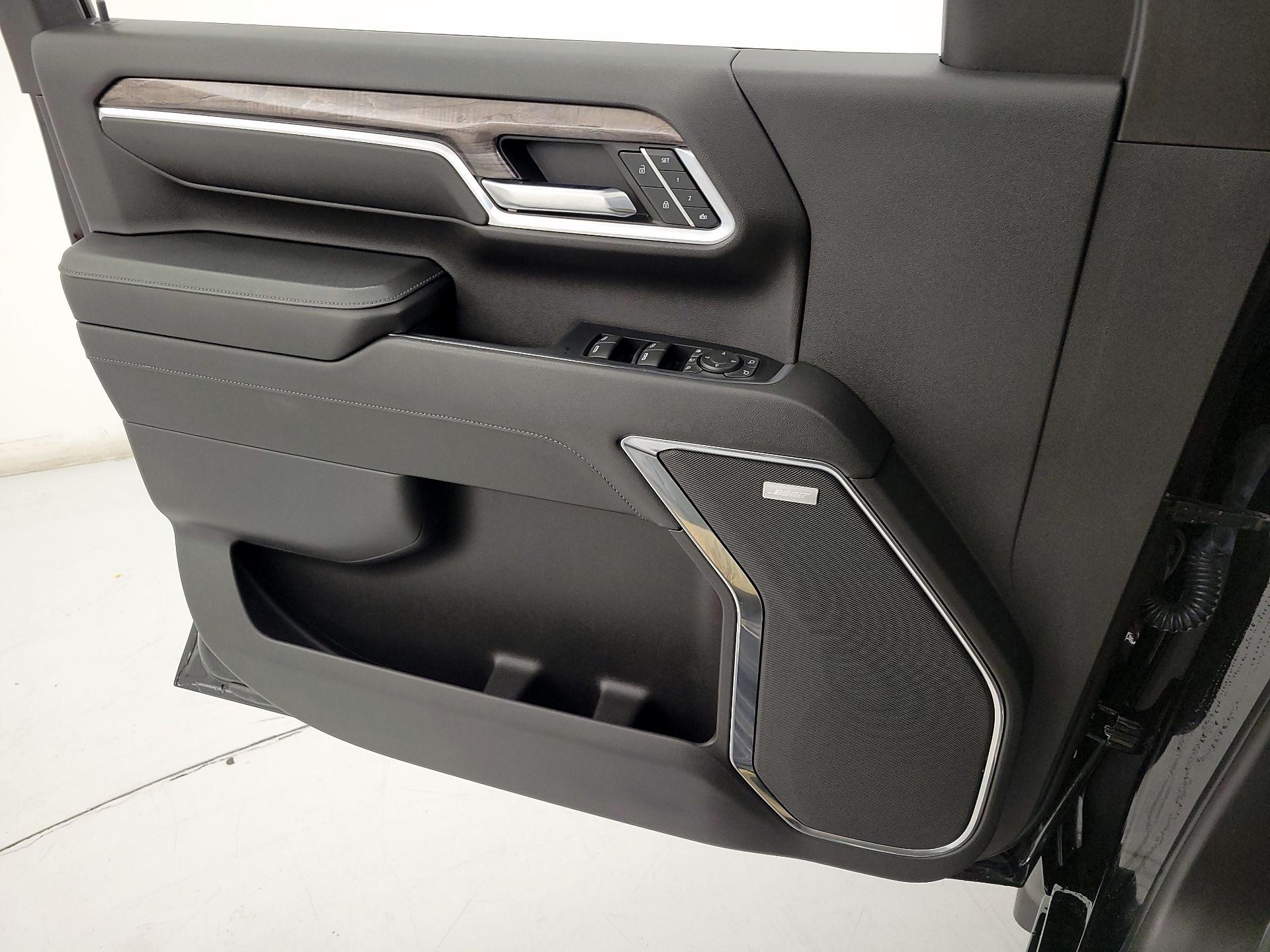 Thumbnail: 2024 Chevrolet Silverado 2500 - 12