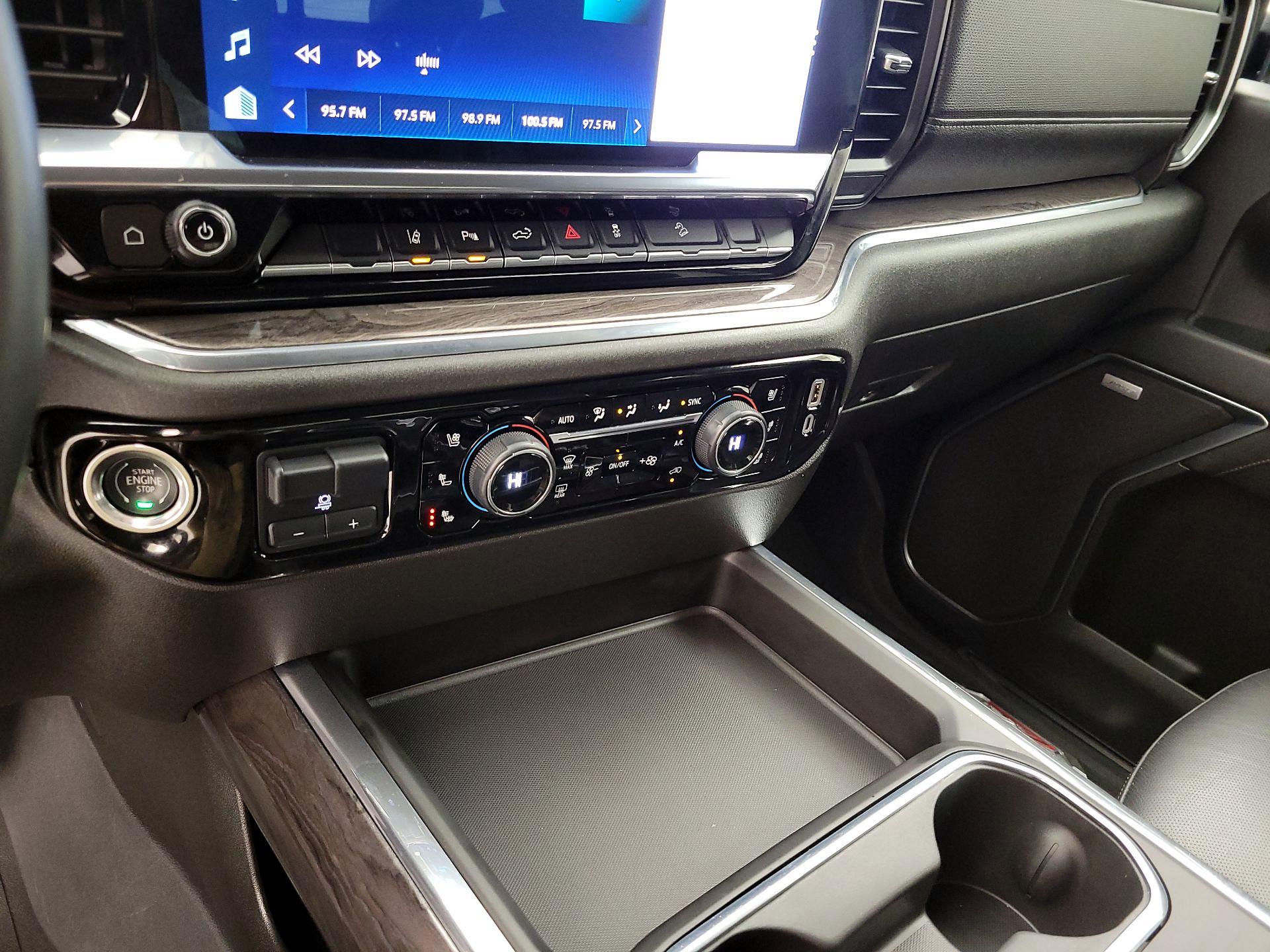 Thumbnail: 2024 Chevrolet Silverado 2500 - 15