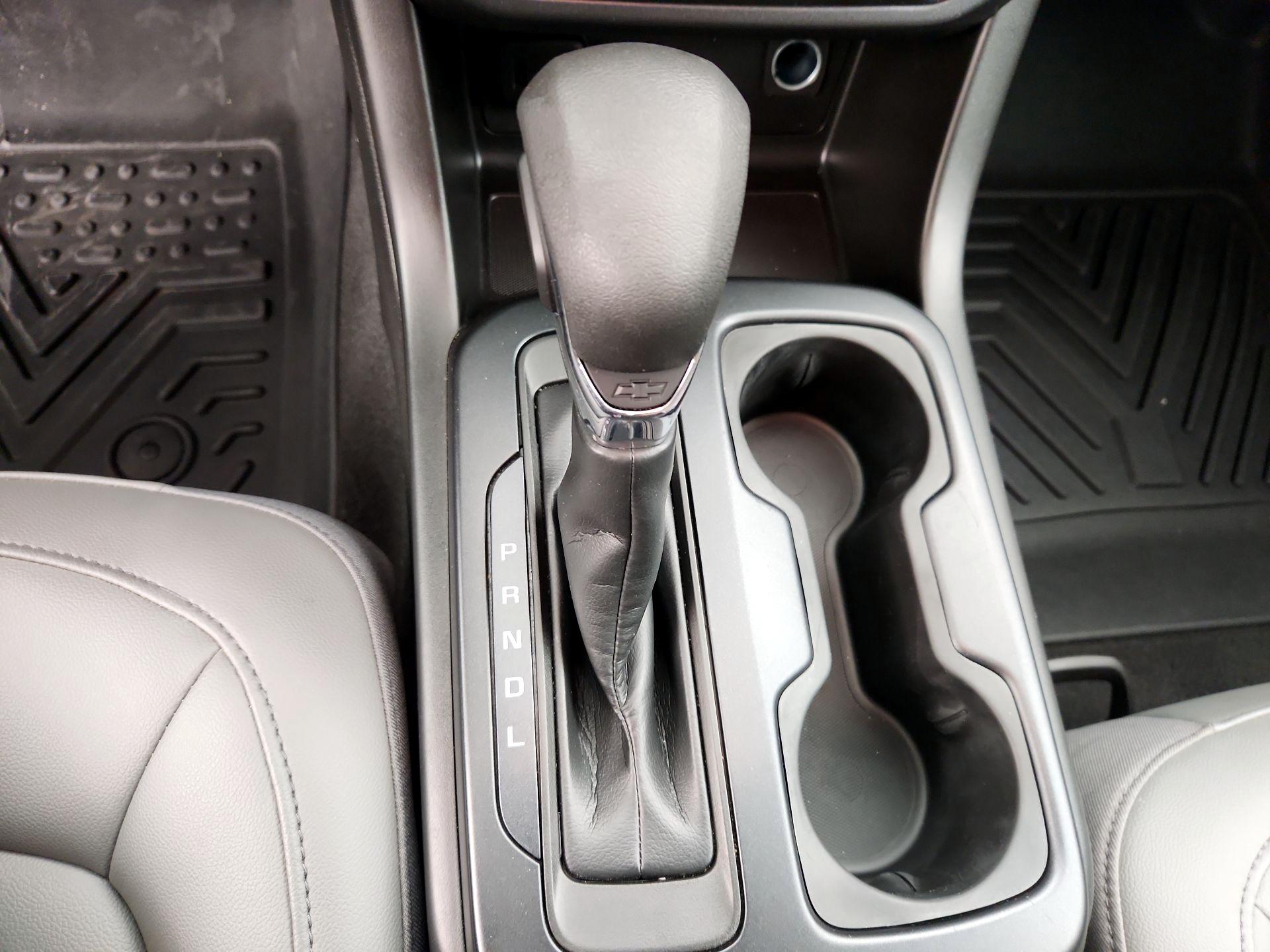 Thumbnail: 2022 Chevrolet Colorado - 15