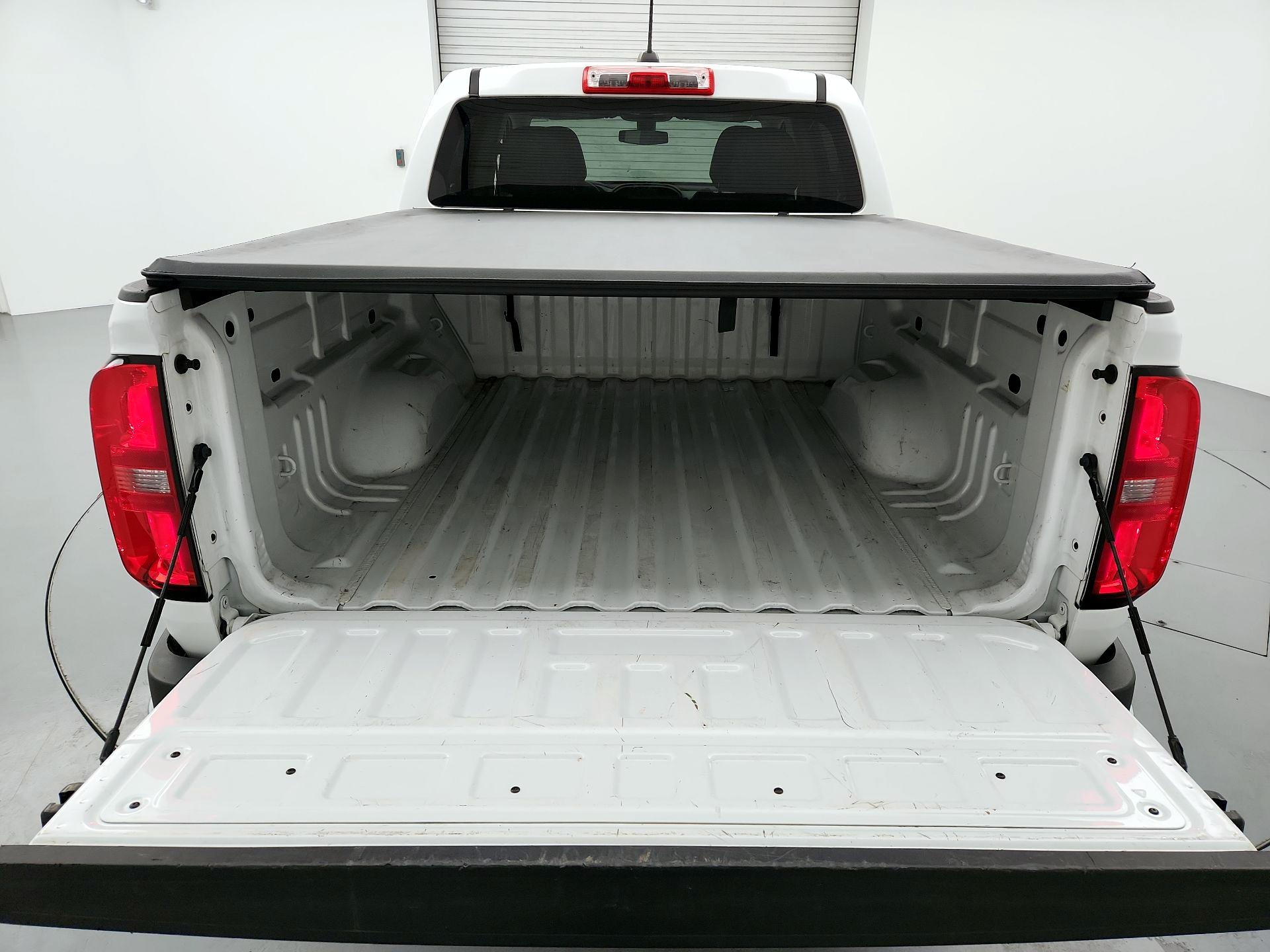 Thumbnail: 2022 Chevrolet Colorado - 18