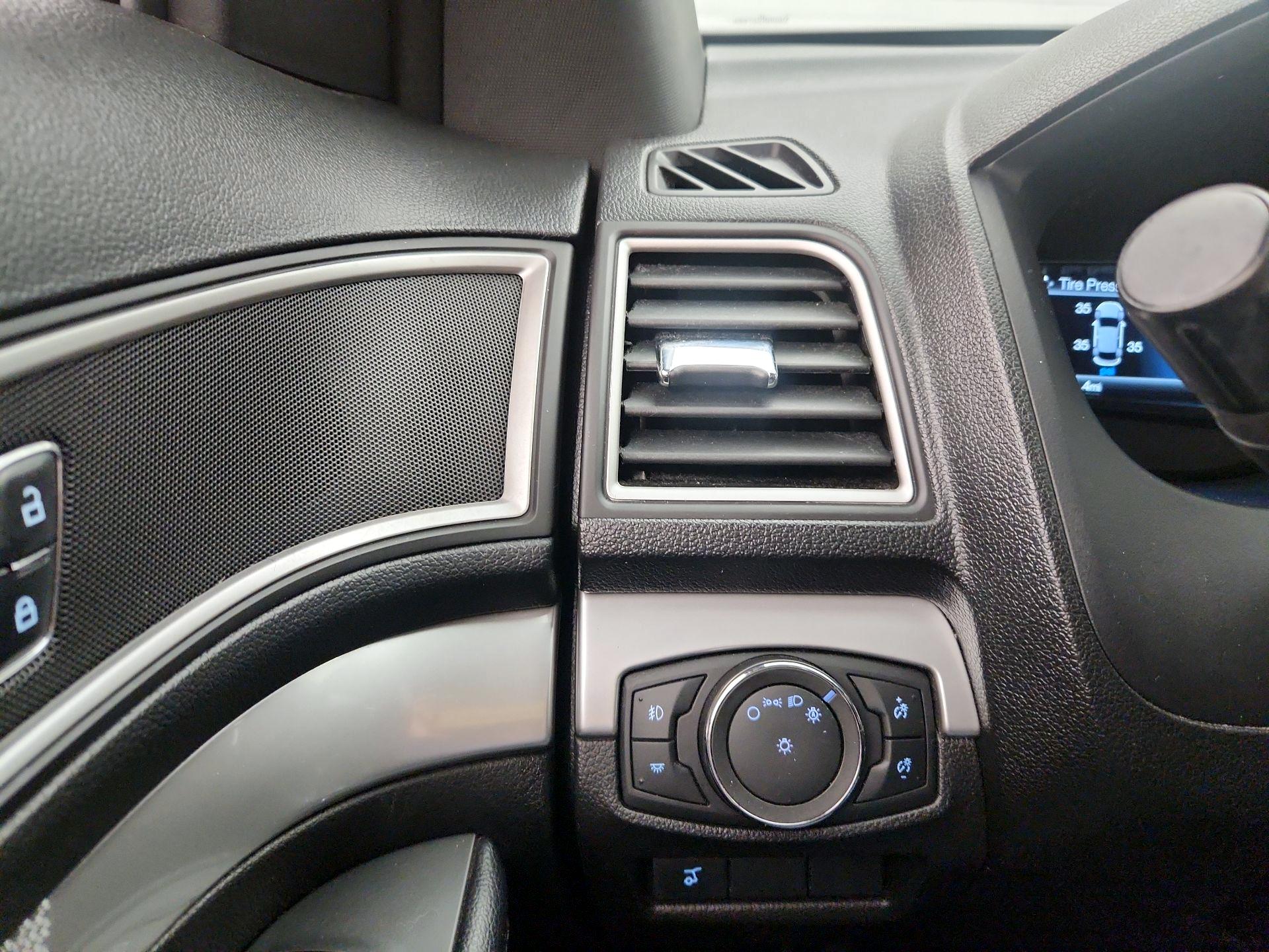 Thumbnail: 2017 Ford Explorer - 13