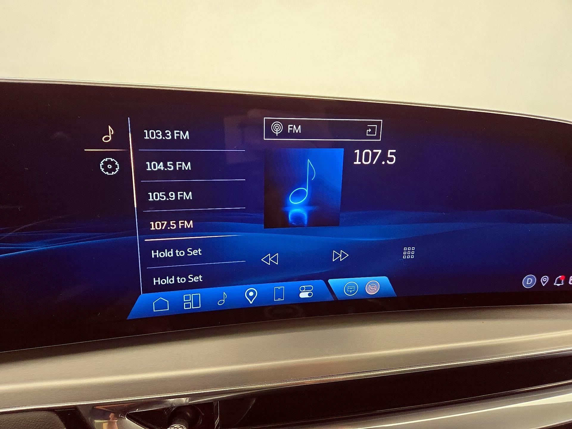 Thumbnail: 2024 Cadillac Lyriq - 15