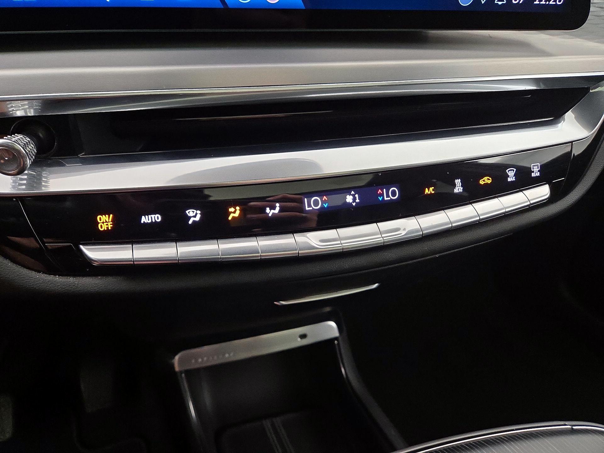 Thumbnail: 2024 Cadillac Lyriq - 16