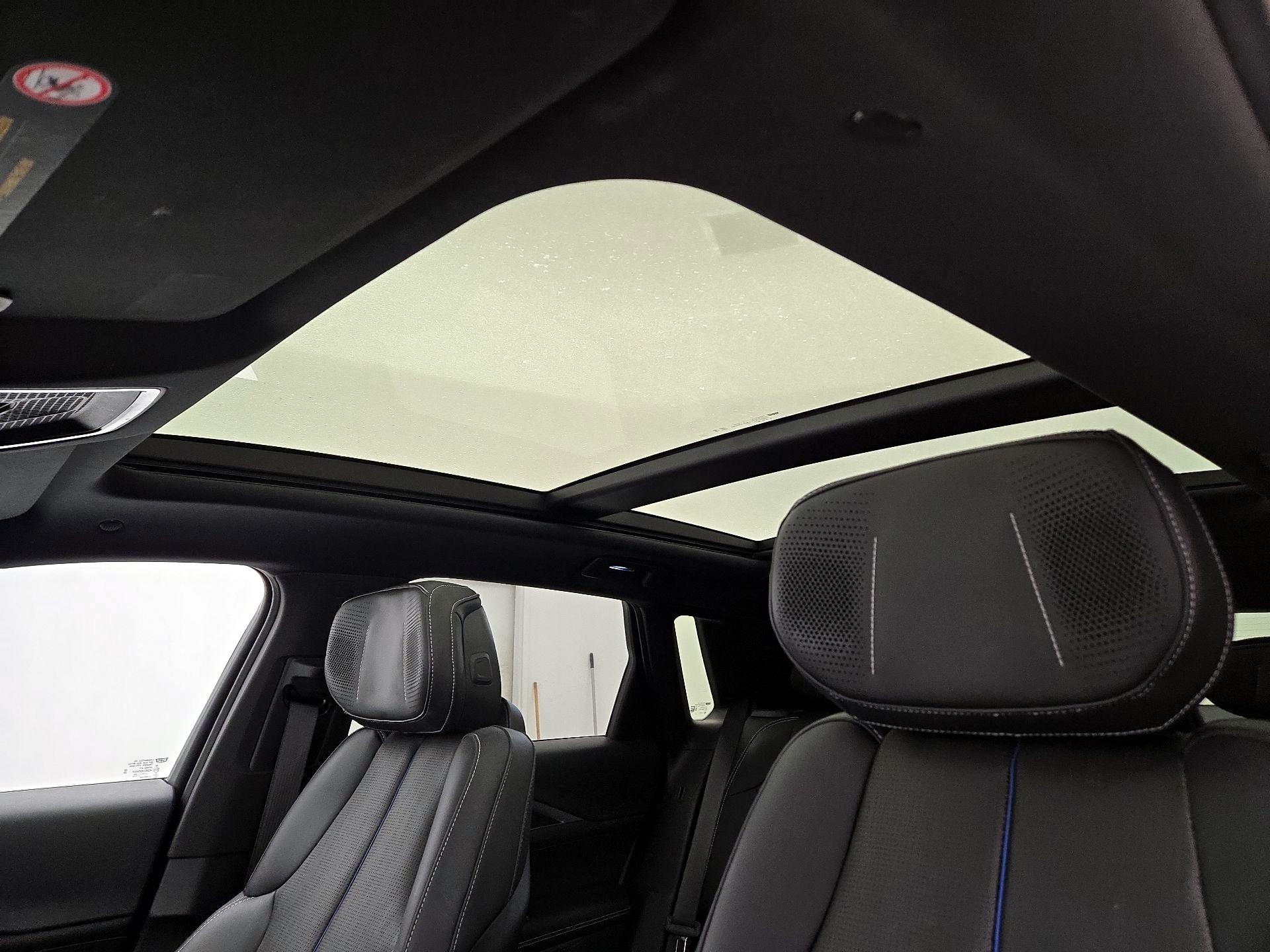 Thumbnail: 2024 Cadillac Lyriq - 19