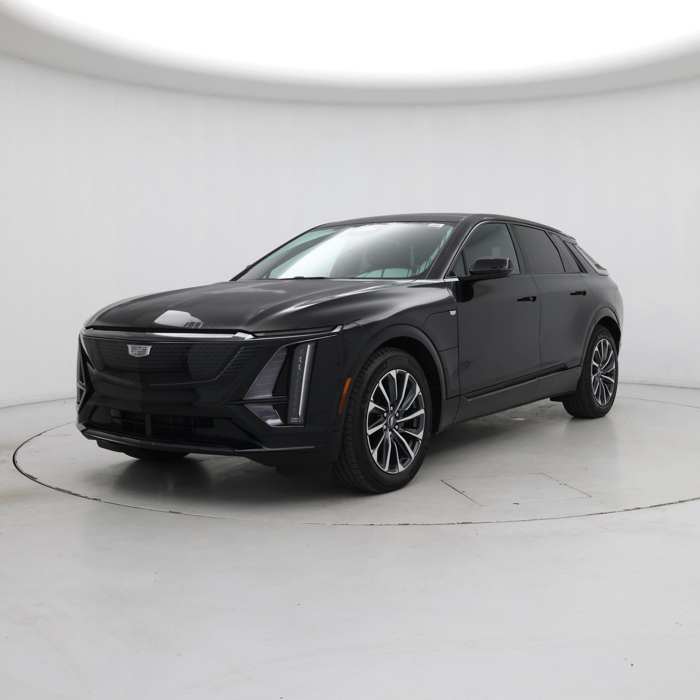 Thumbnail: 2024 Cadillac Lyriq - 4