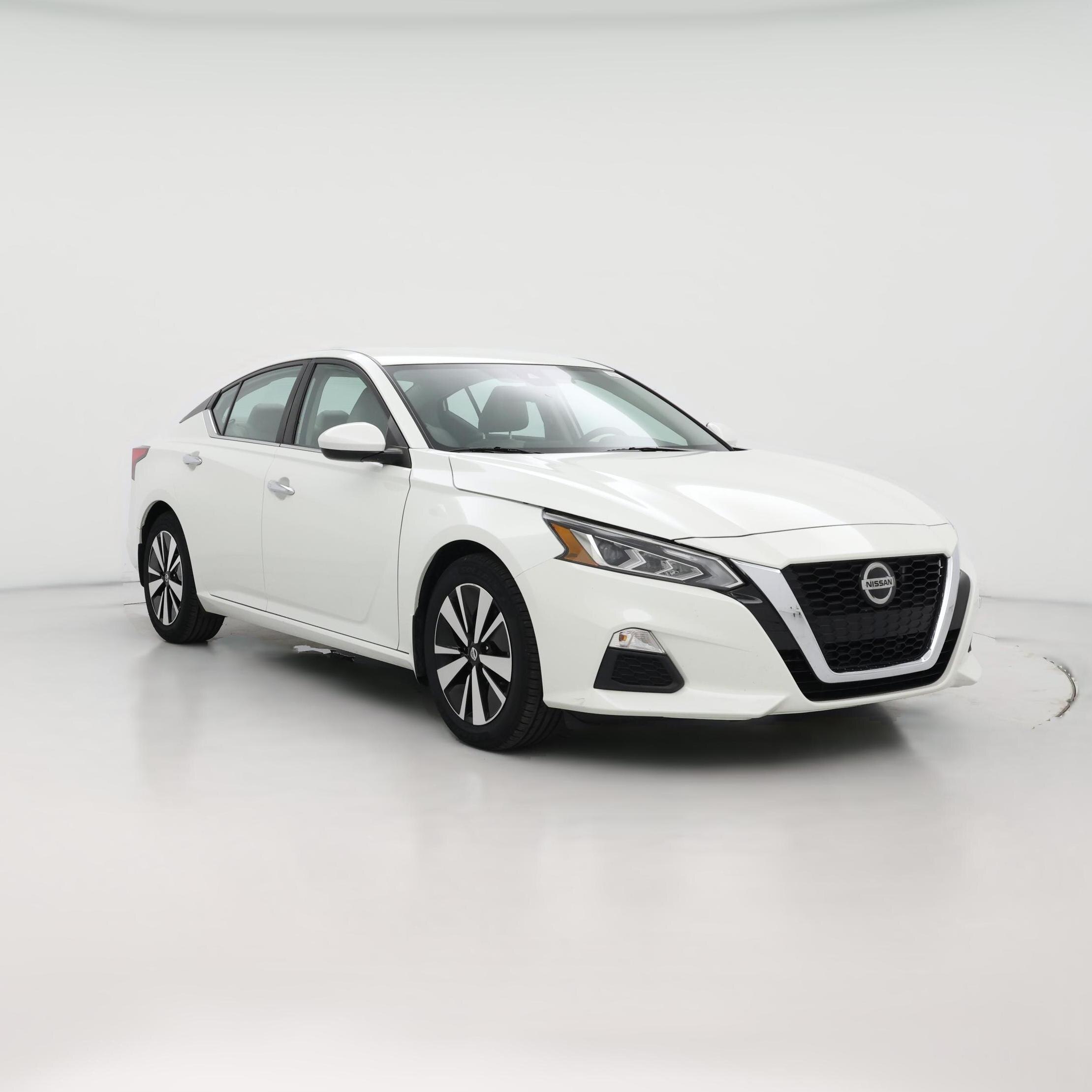 Thumbnail: 2022 Nissan Altima - 1
