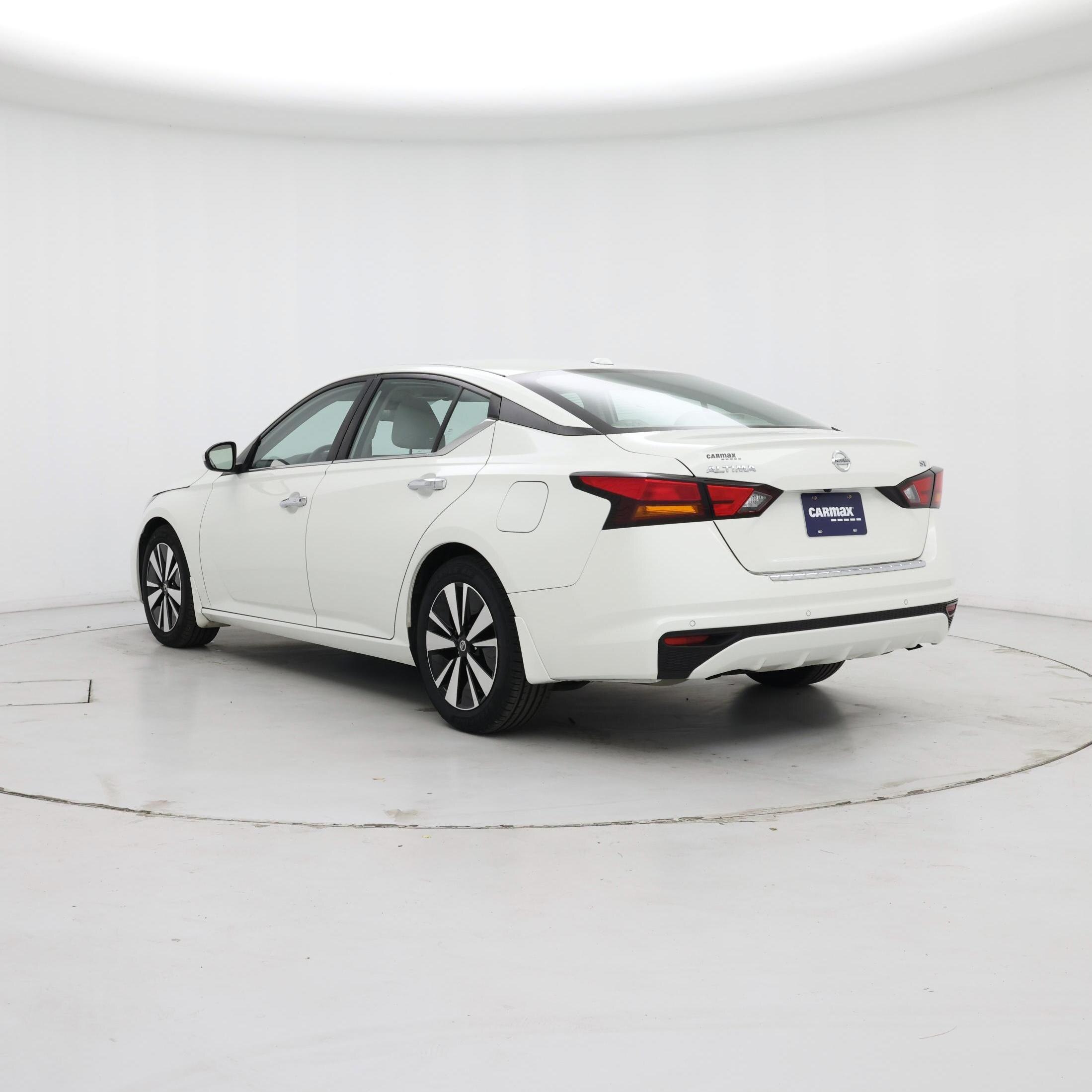 Thumbnail: 2022 Nissan Altima - 2