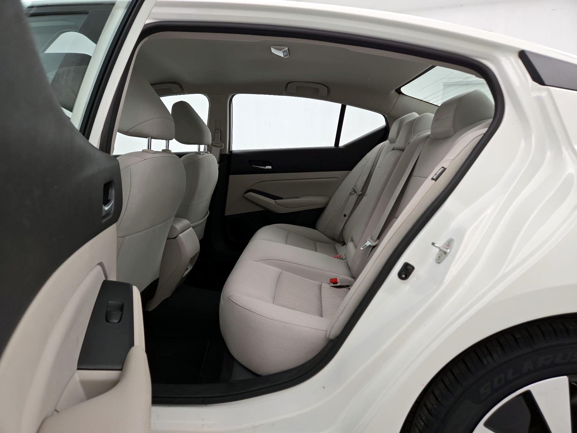 Thumbnail: 2022 Nissan Altima - 19