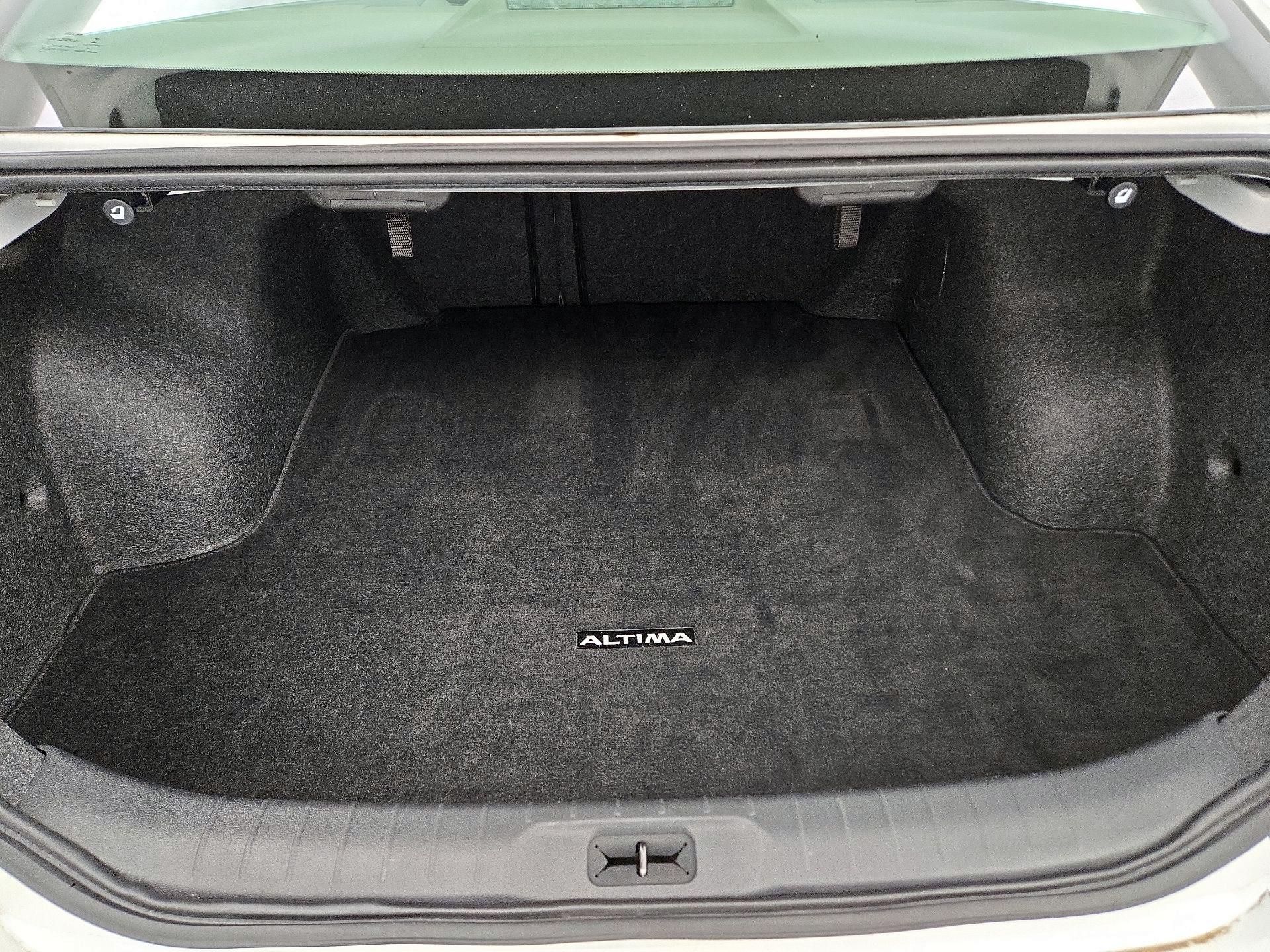 Thumbnail: 2022 Nissan Altima - 20