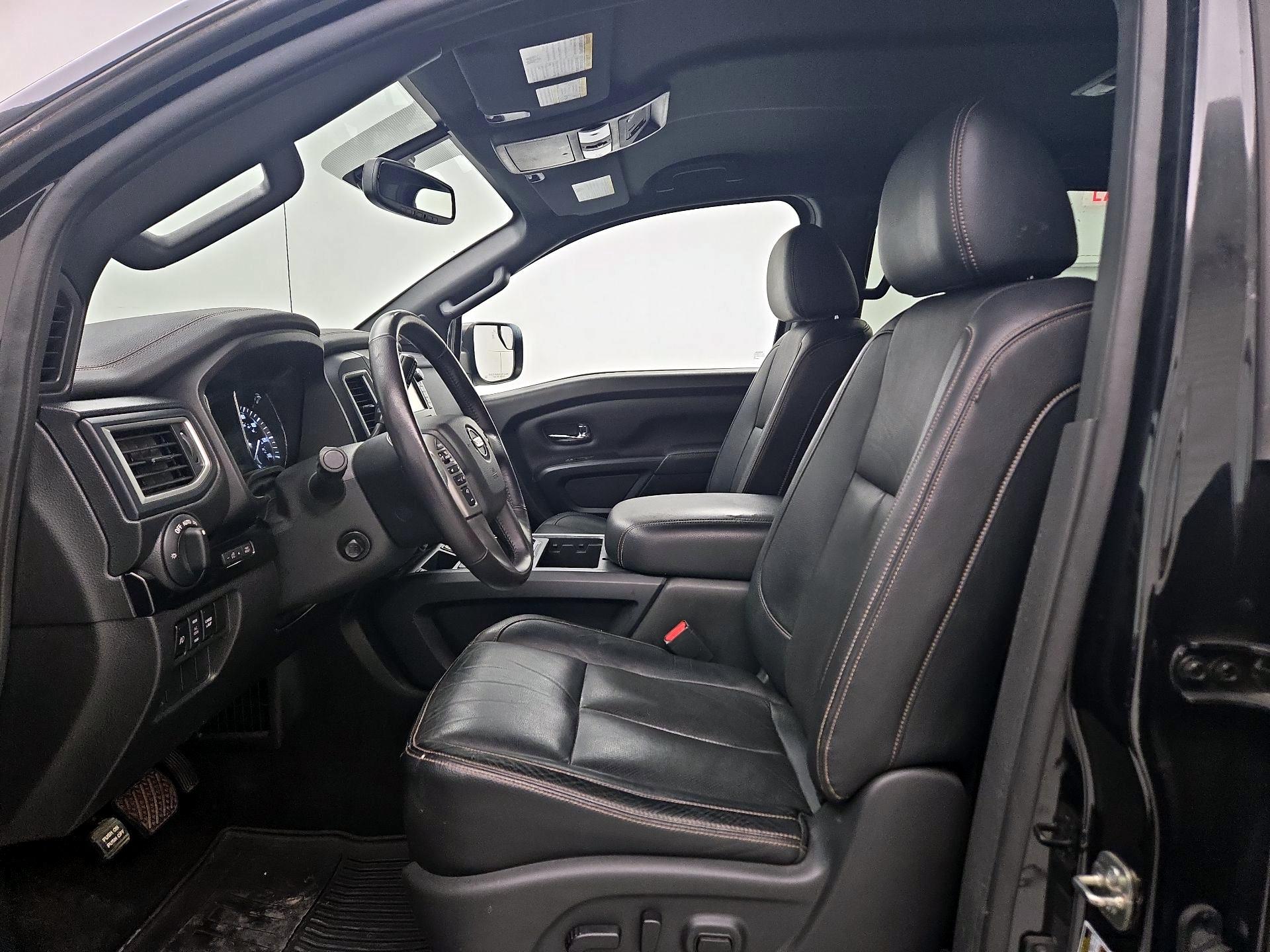 Thumbnail: 2018 Nissan Titan - 11