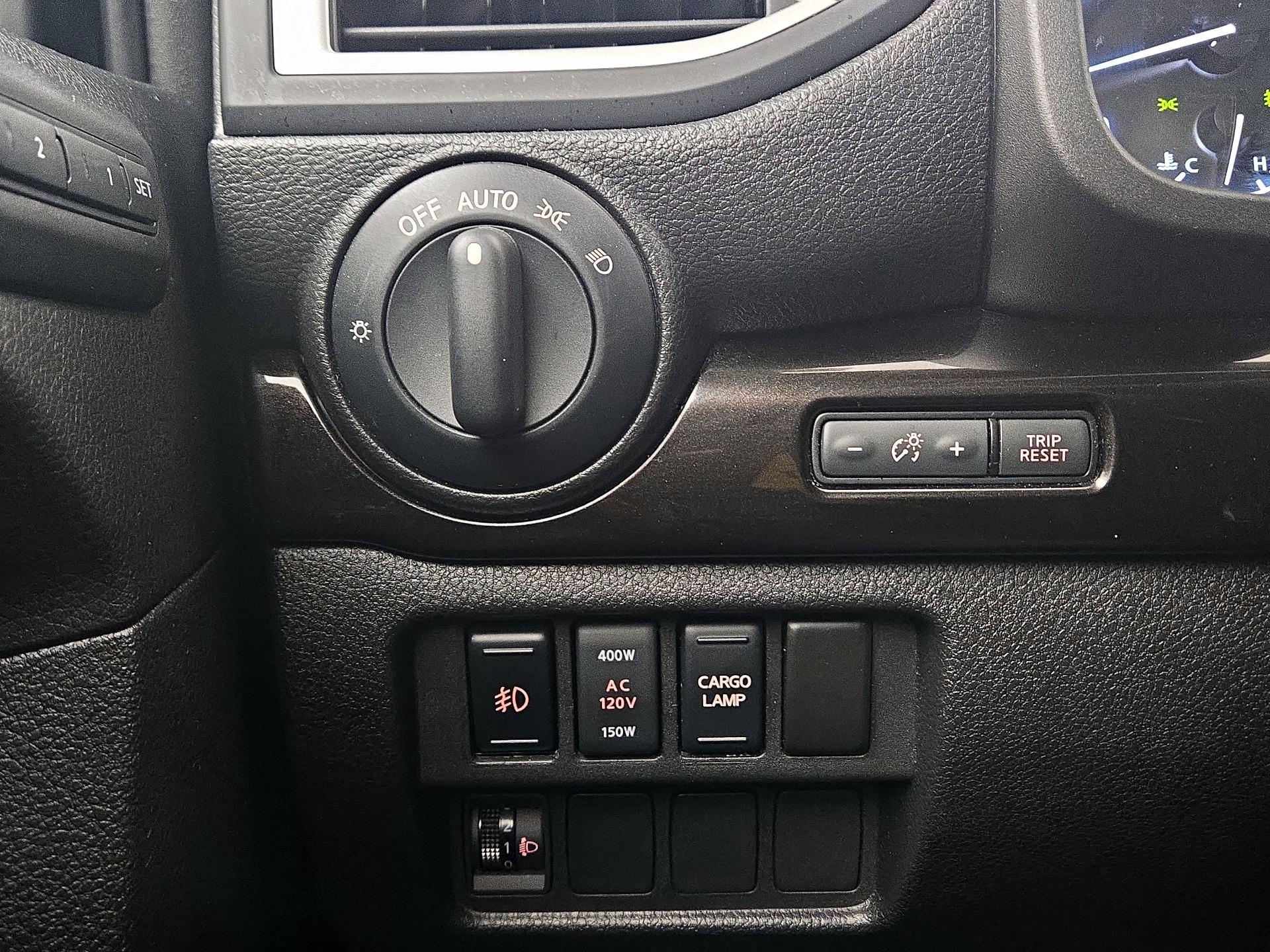 Thumbnail: 2018 Nissan Titan - 13