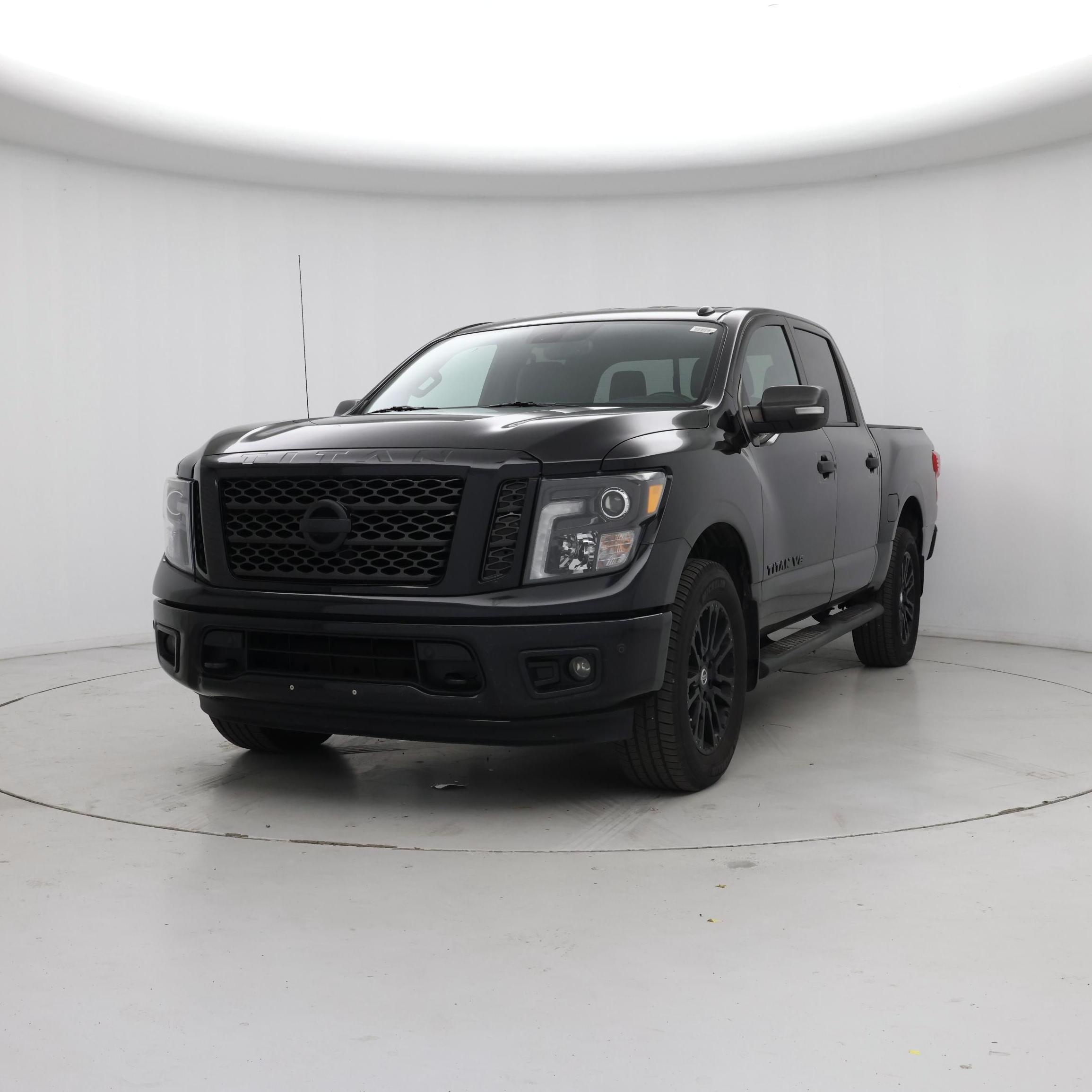 Thumbnail: 2018 Nissan Titan - 4