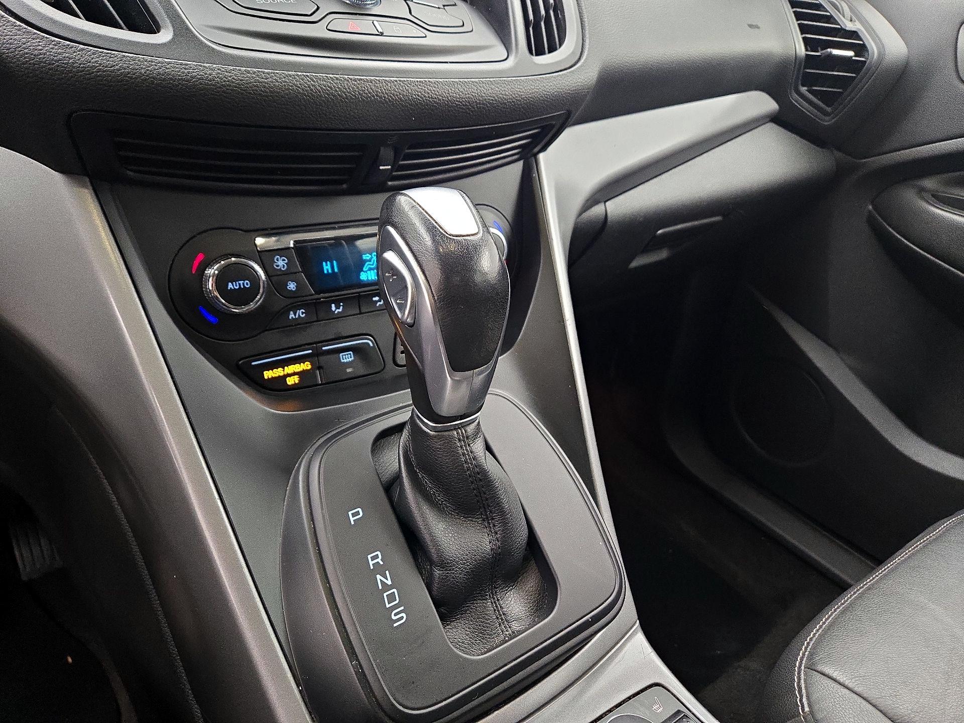 Thumbnail: 2016 Ford Escape - 16