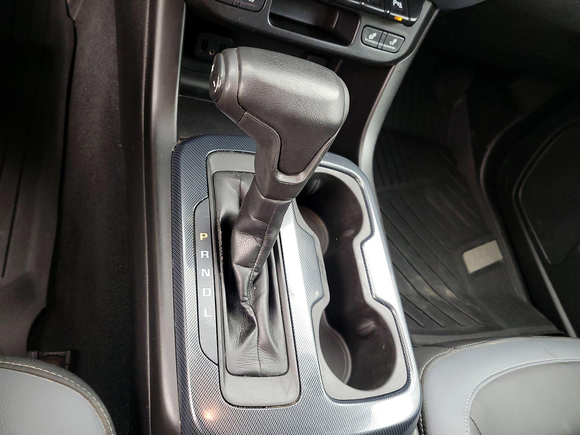 Thumbnail: 2021 Chevrolet Colorado - 16