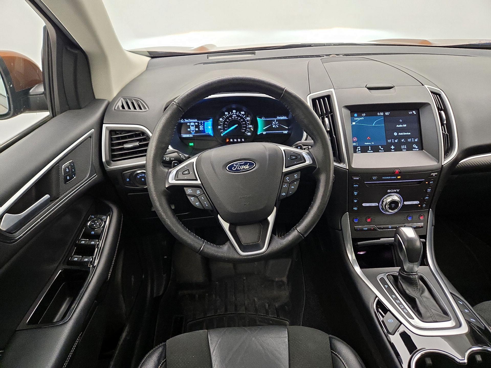 Thumbnail: 2017 Ford Edge - 10