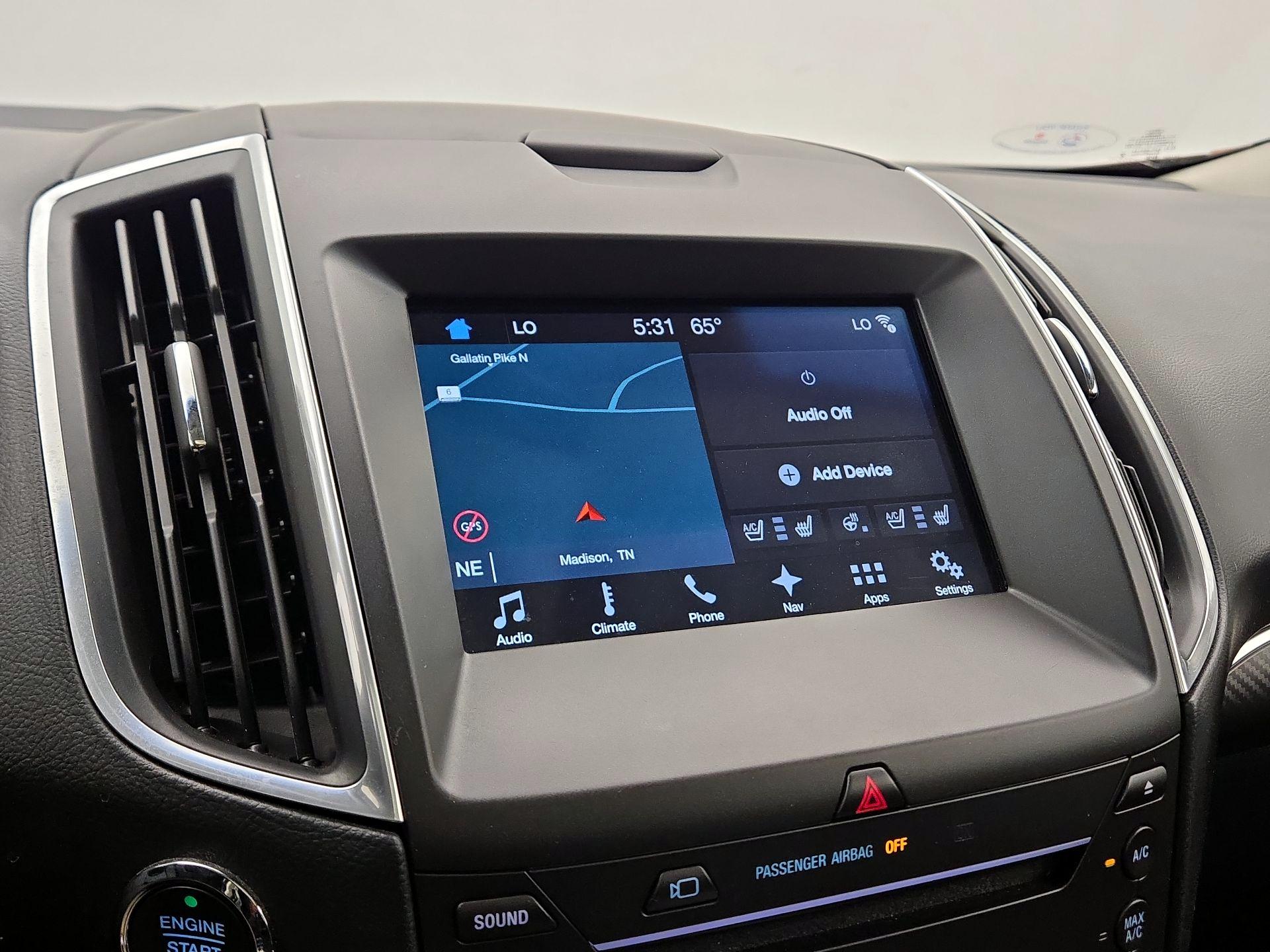 Thumbnail: 2017 Ford Edge - 14