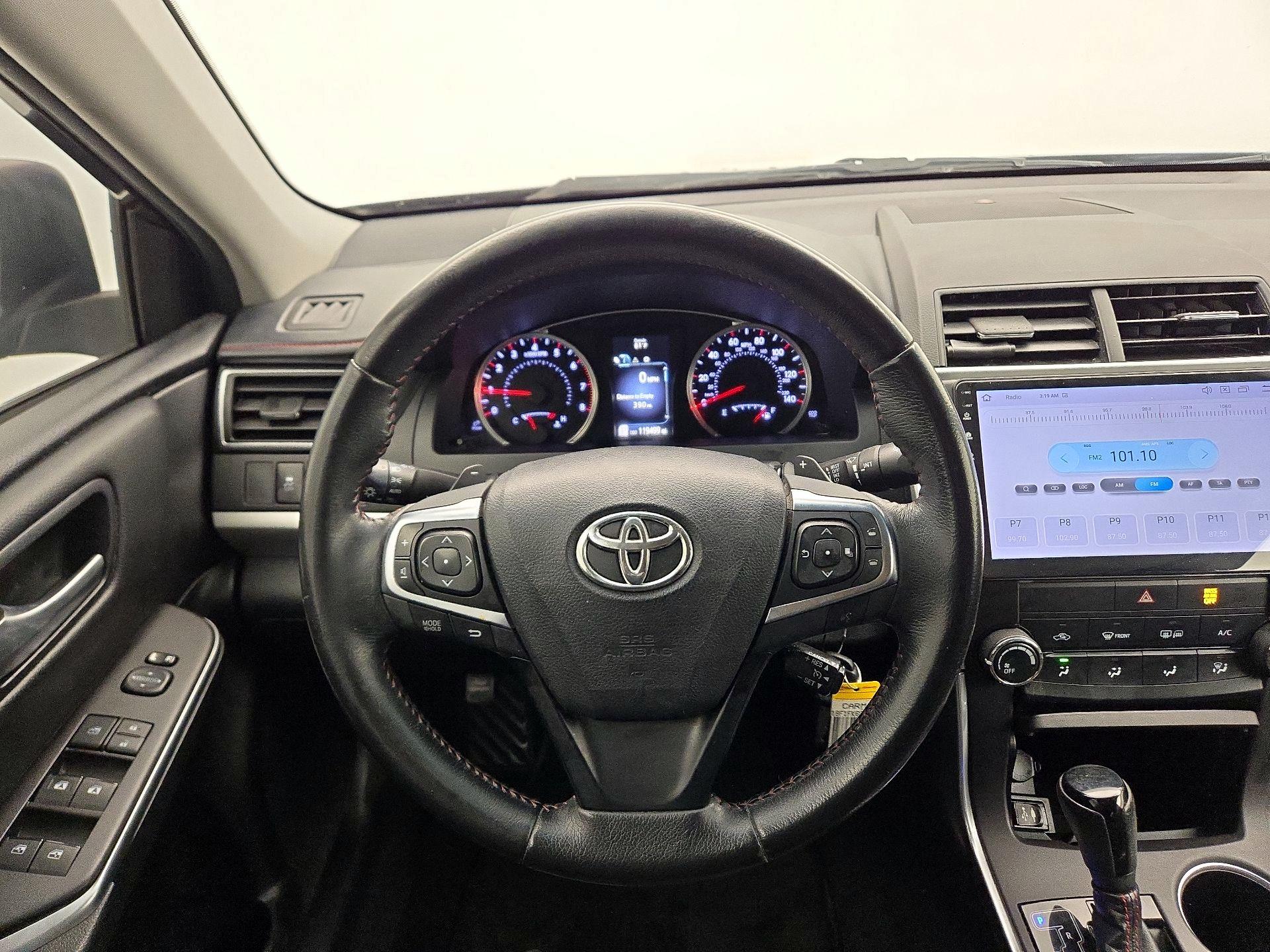 Thumbnail: 2016 Toyota Camry - 10