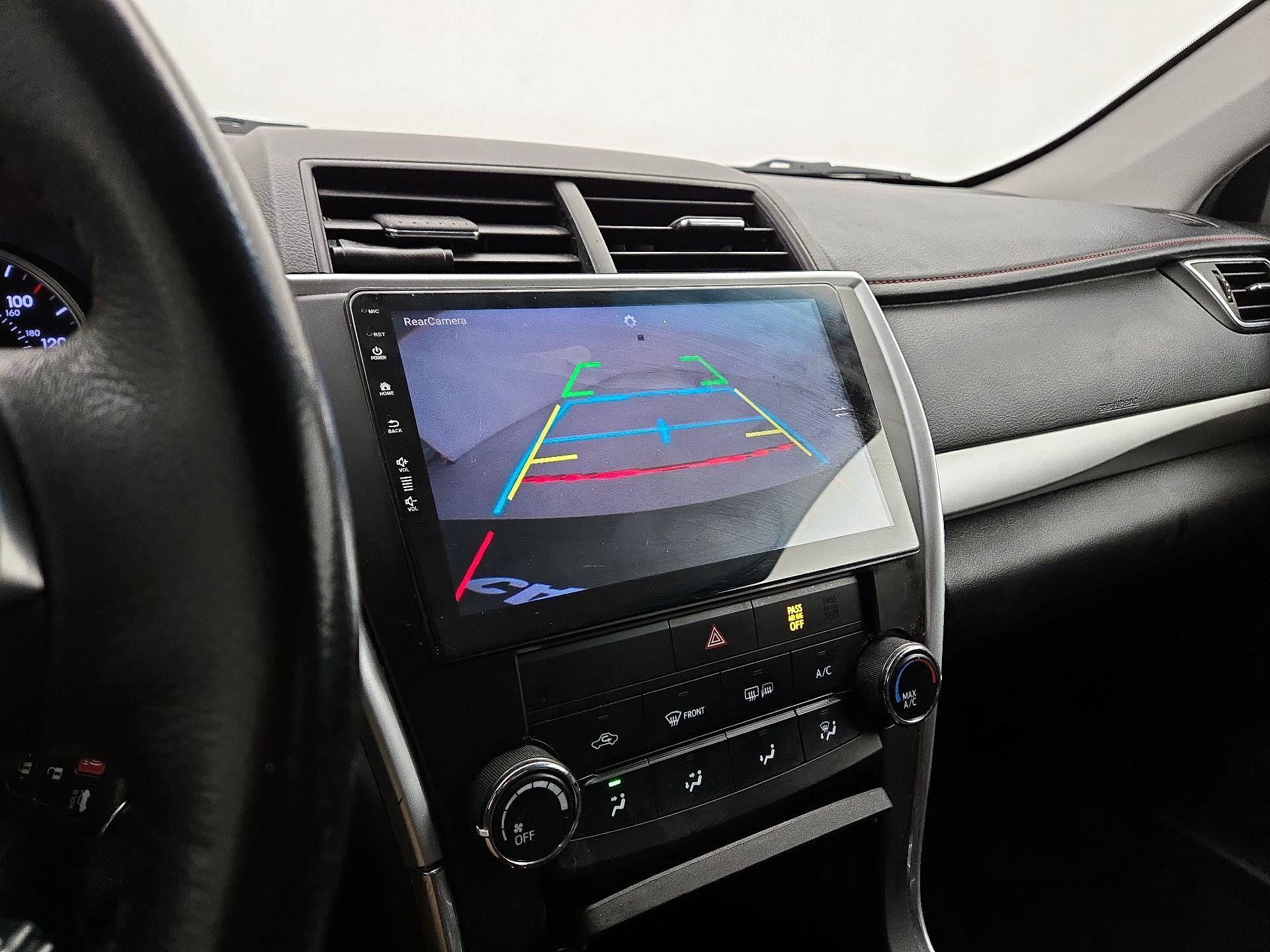 Thumbnail: 2016 Toyota Camry - 14