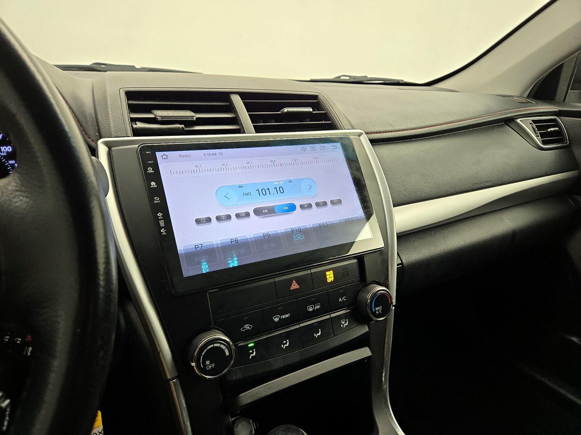 Thumbnail: 2016 Toyota Camry - 15