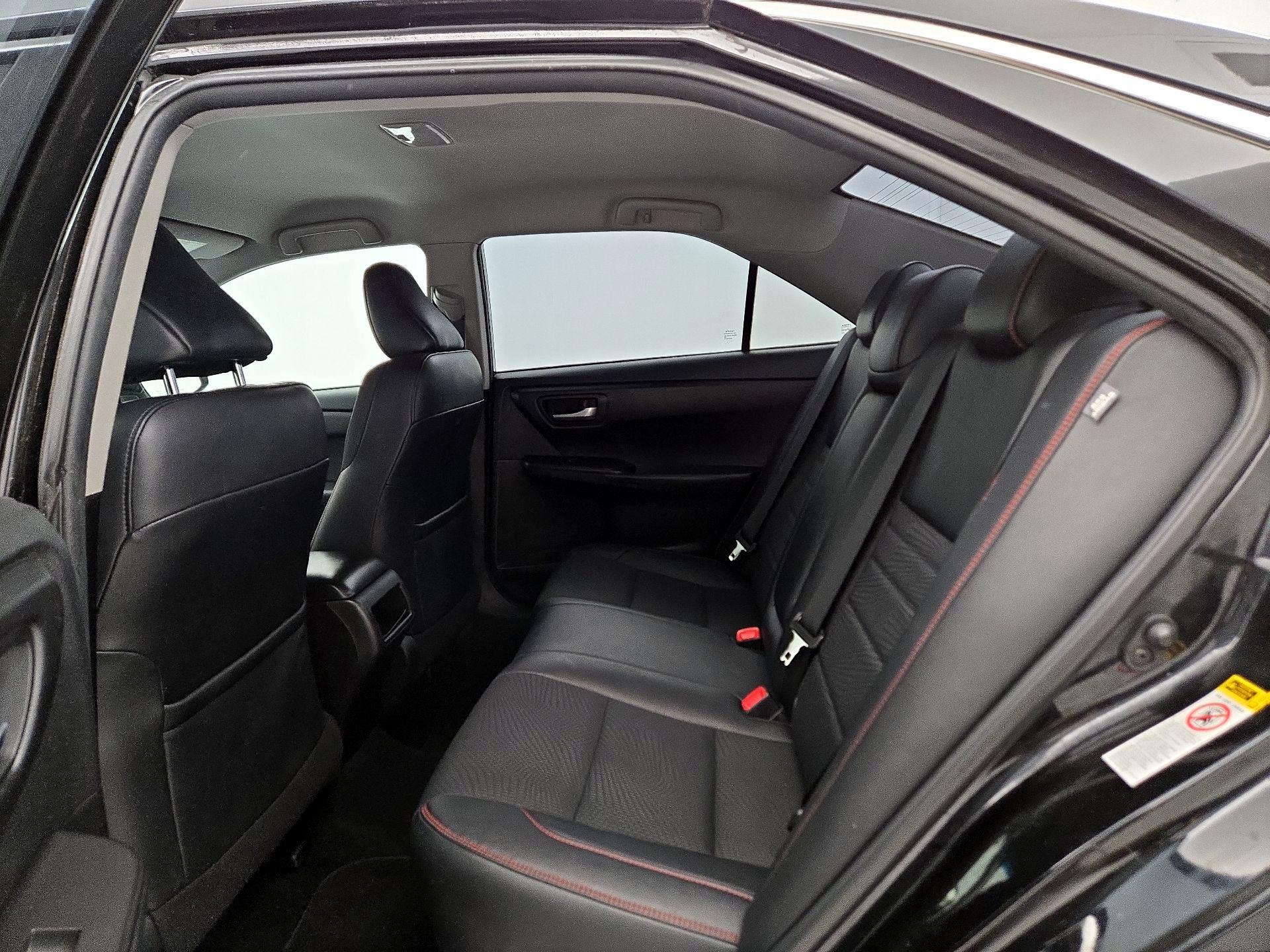 Thumbnail: 2016 Toyota Camry - 19