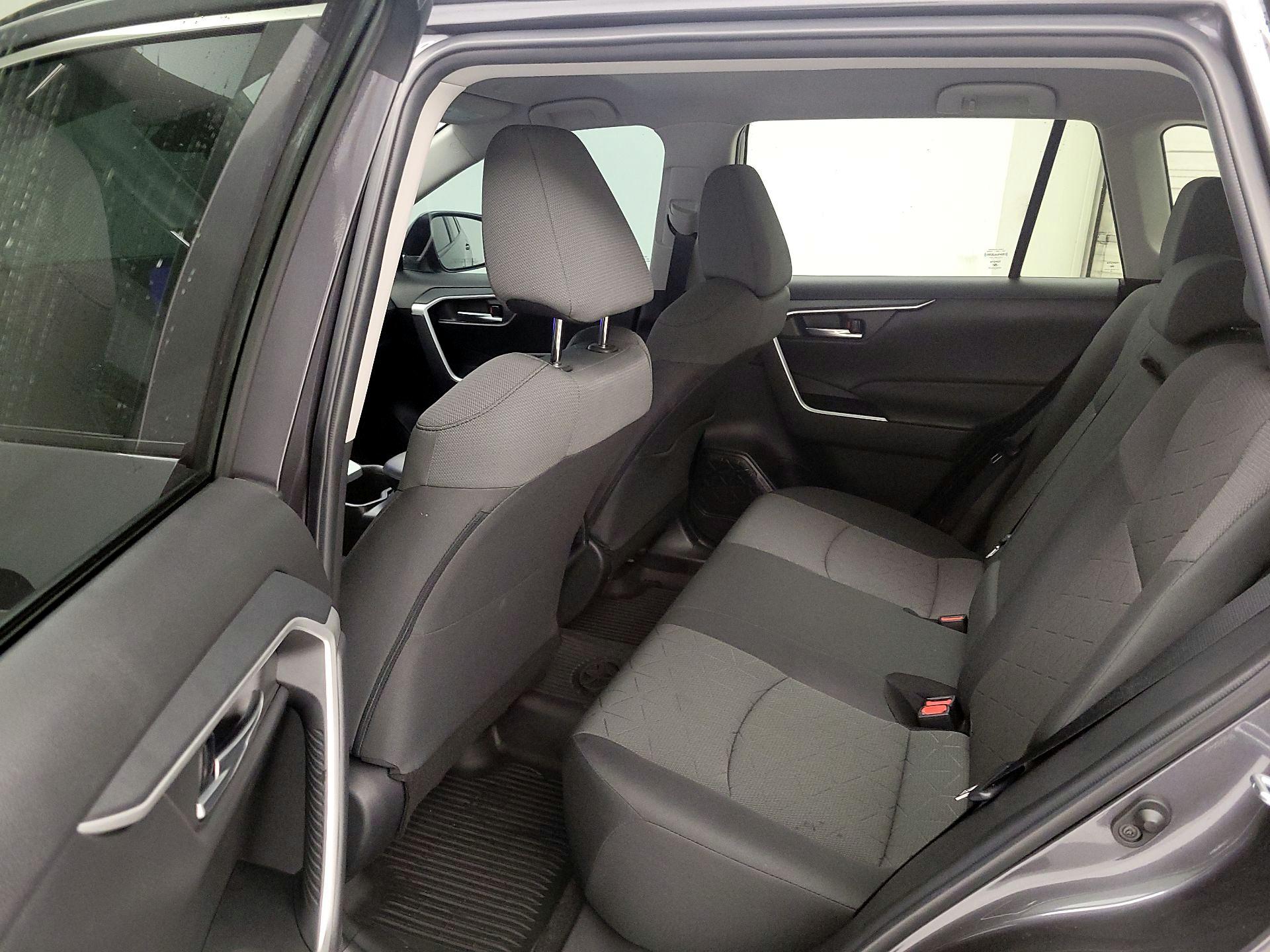 Thumbnail: 2023 Toyota RAV4 - 17