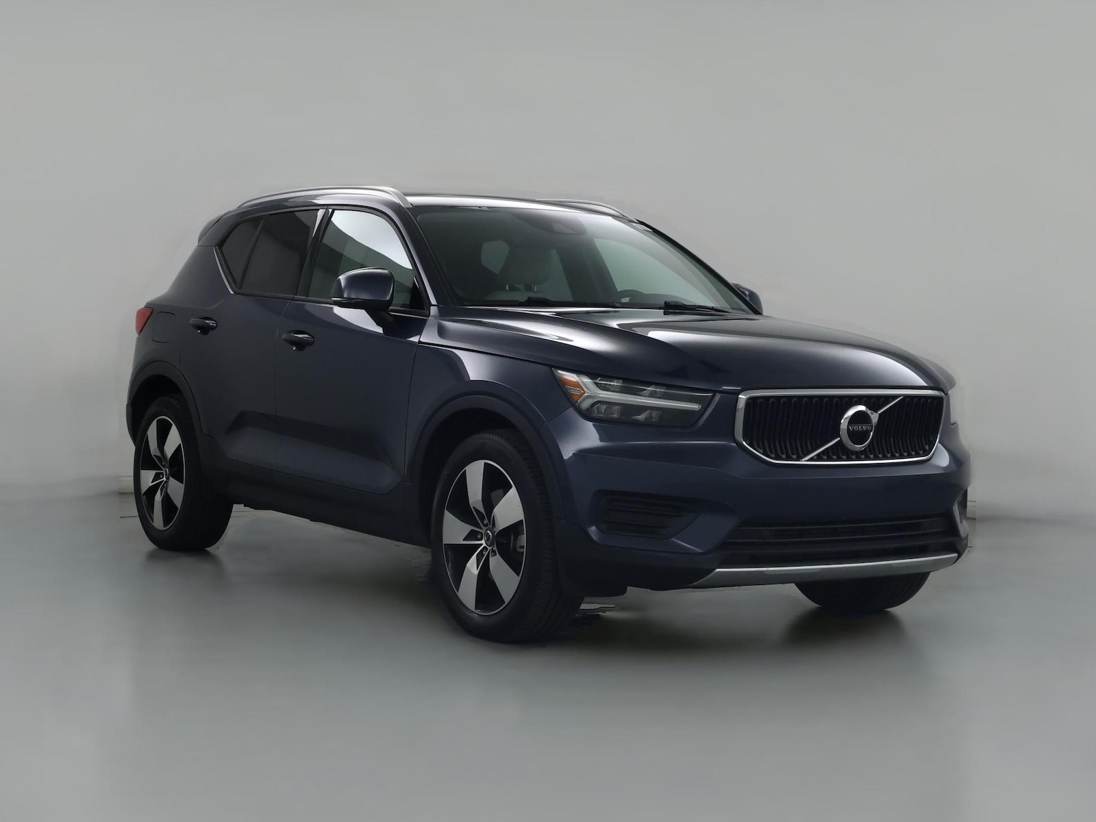 2022 Volvo XC40 Momentum