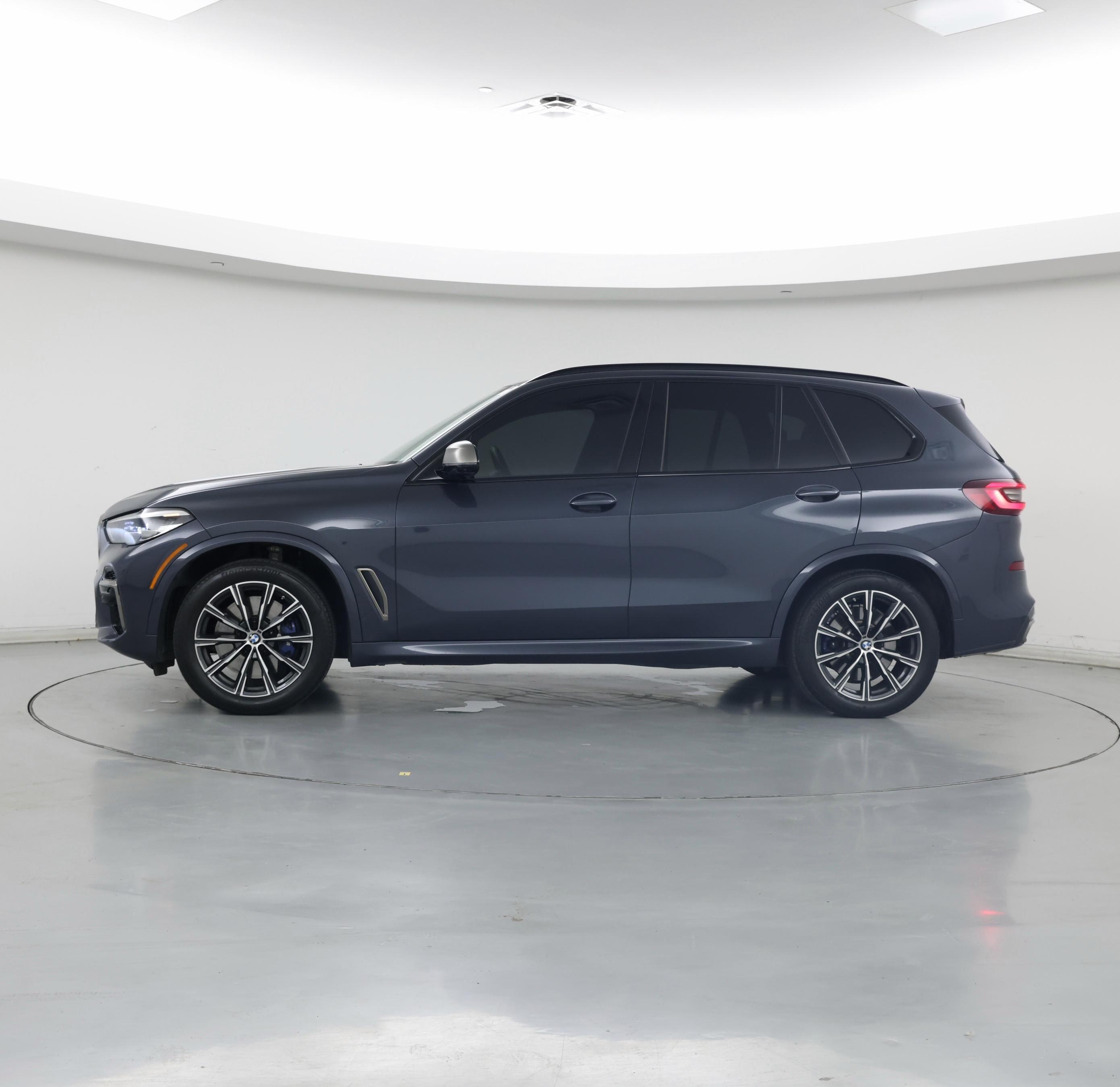 Thumbnail: 2022 BMW X5 - 3