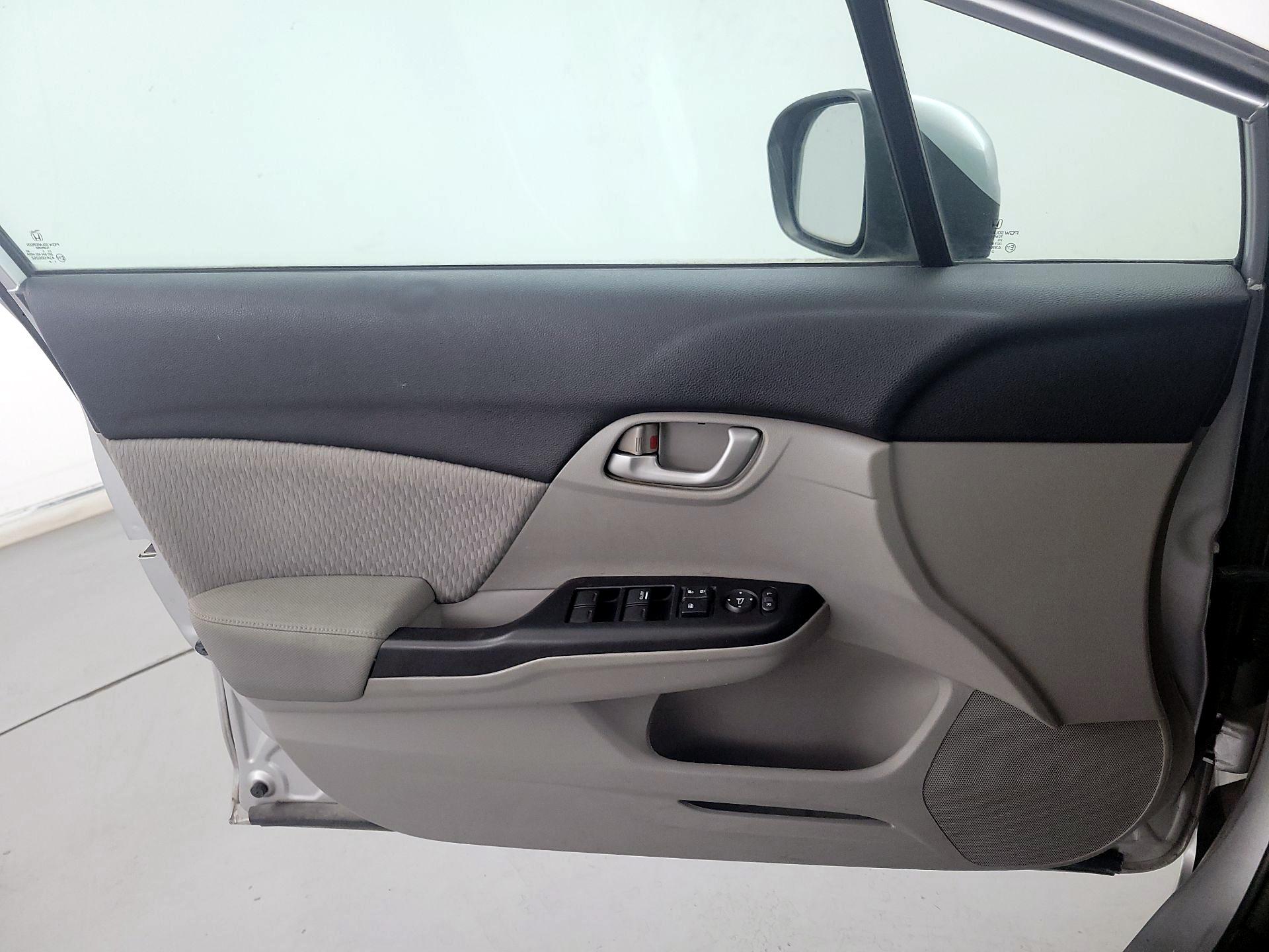 Thumbnail: 2015 Honda Civic - 12
