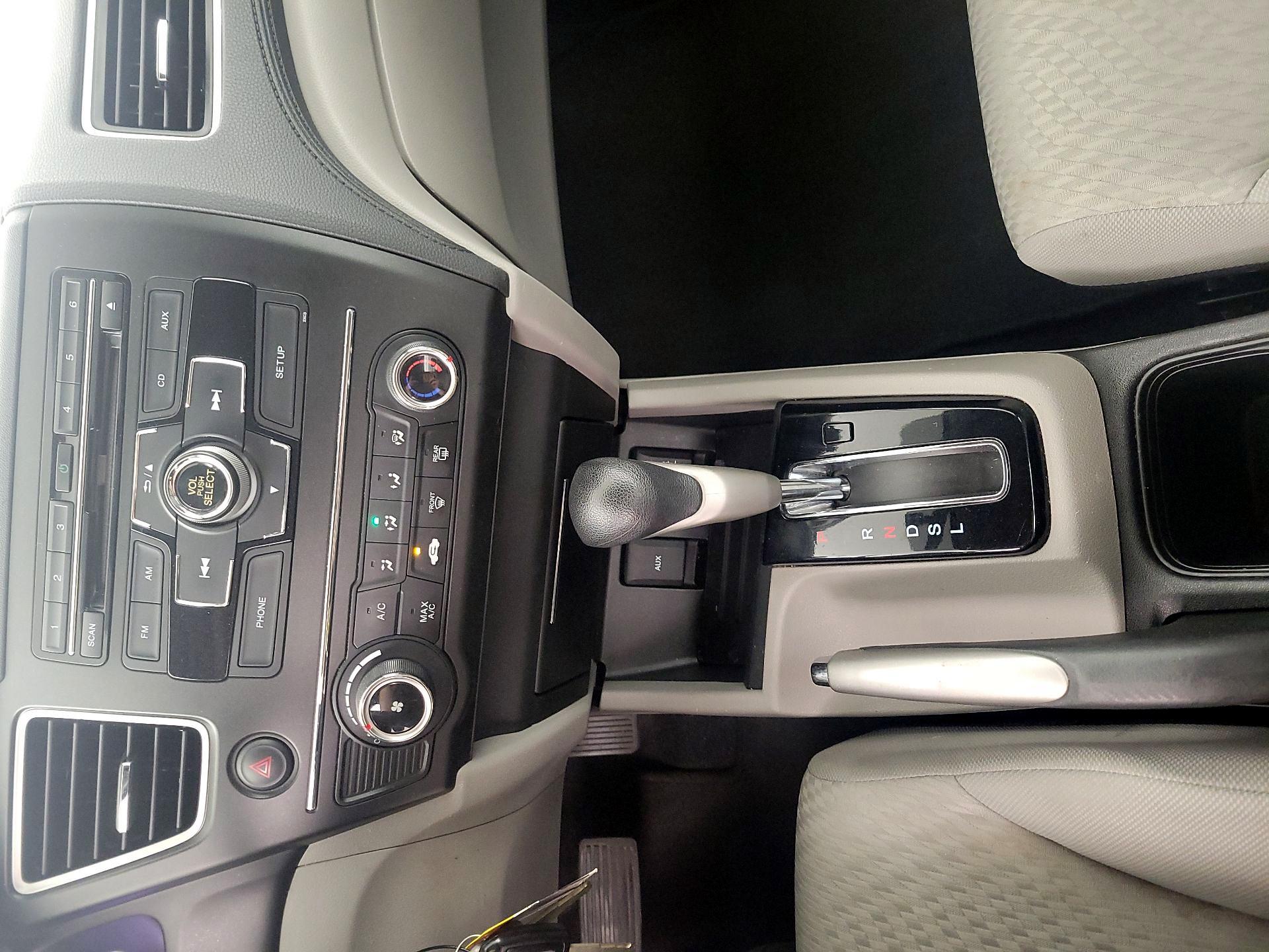 Thumbnail: 2015 Honda Civic - 16