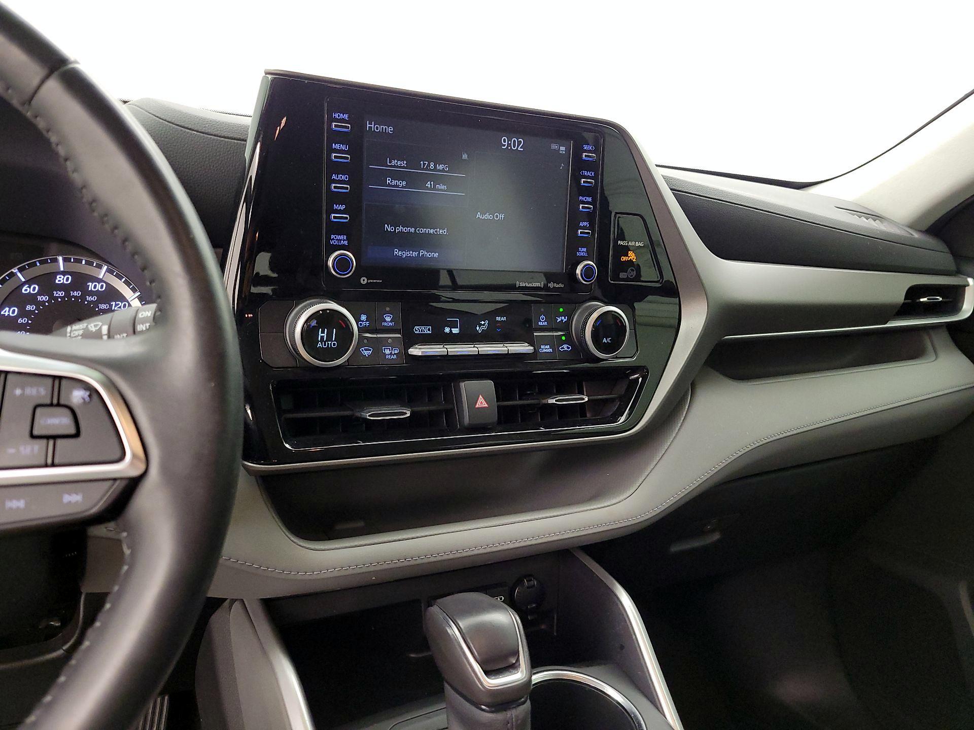 Thumbnail: 2020 Toyota Highlander - 15