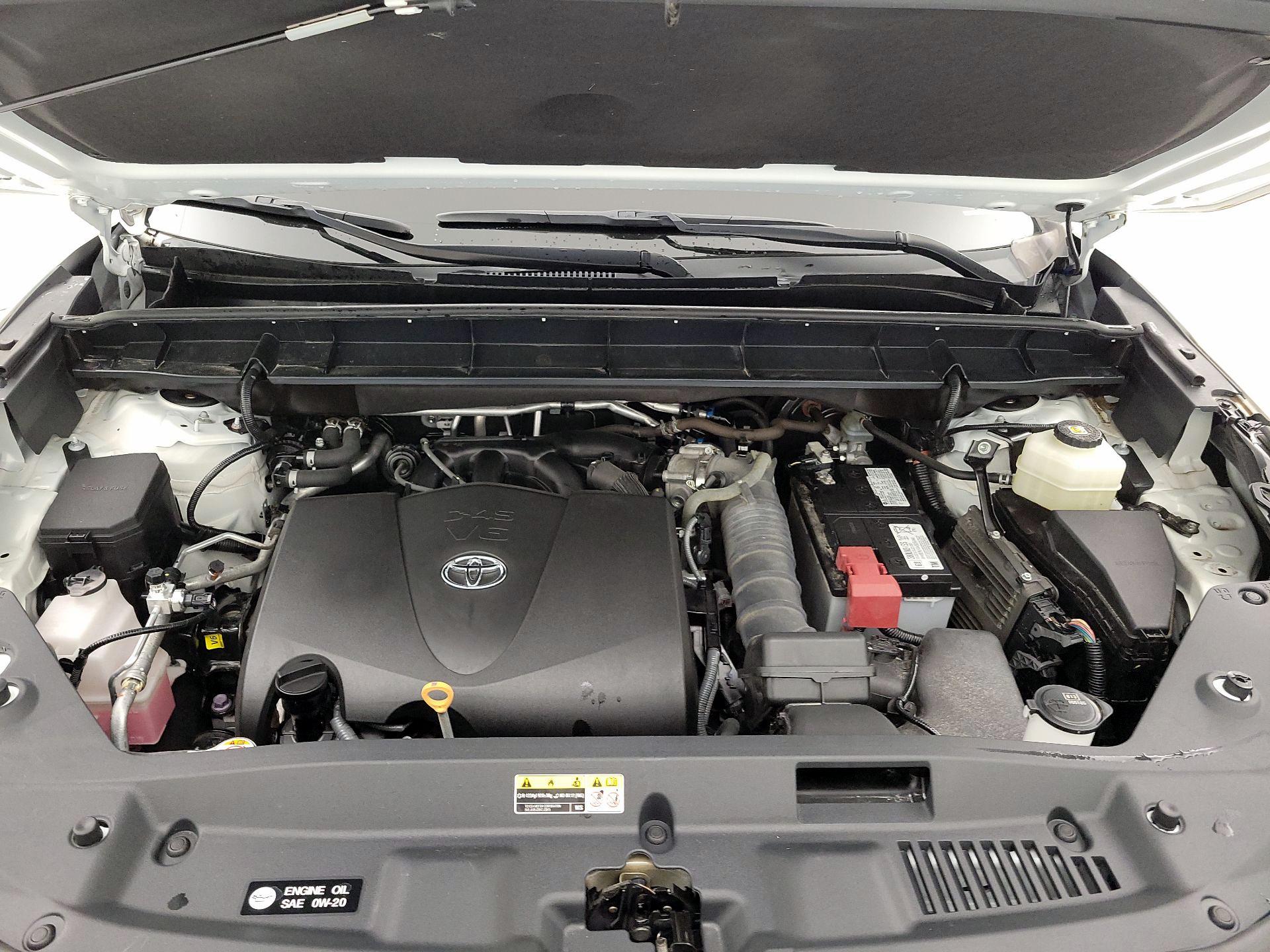 Thumbnail: 2020 Toyota Highlander - 19