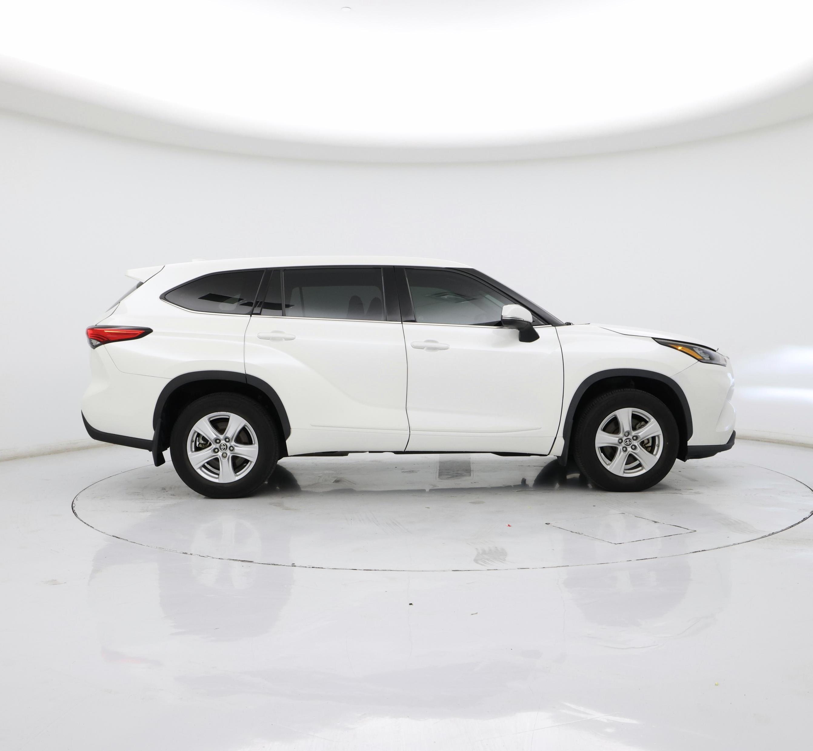 Thumbnail: 2020 Toyota Highlander - 7