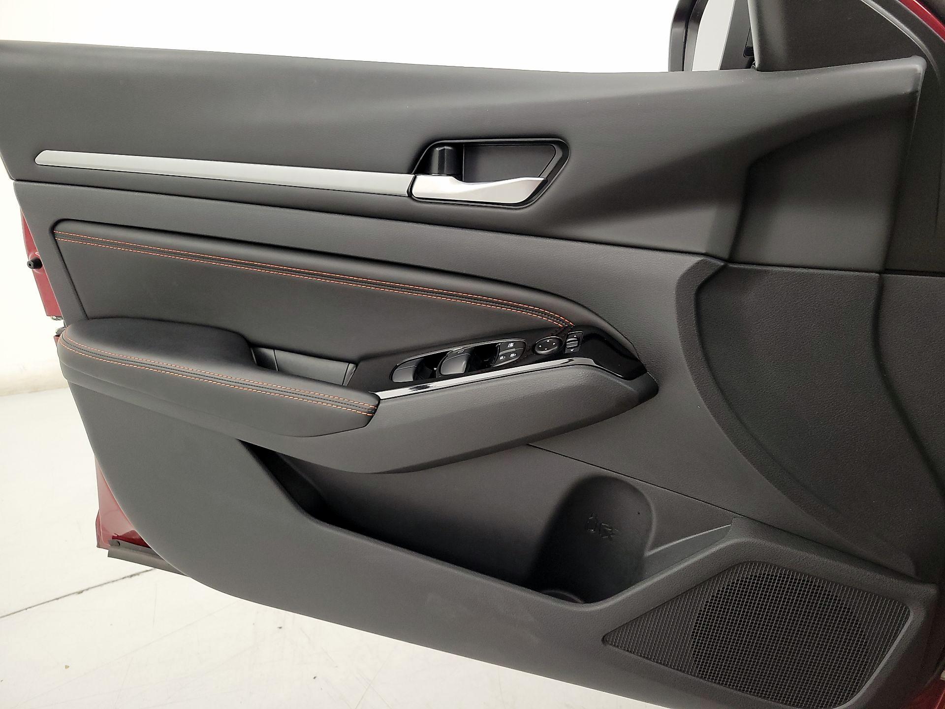 Thumbnail: 2023 Nissan Altima - 12