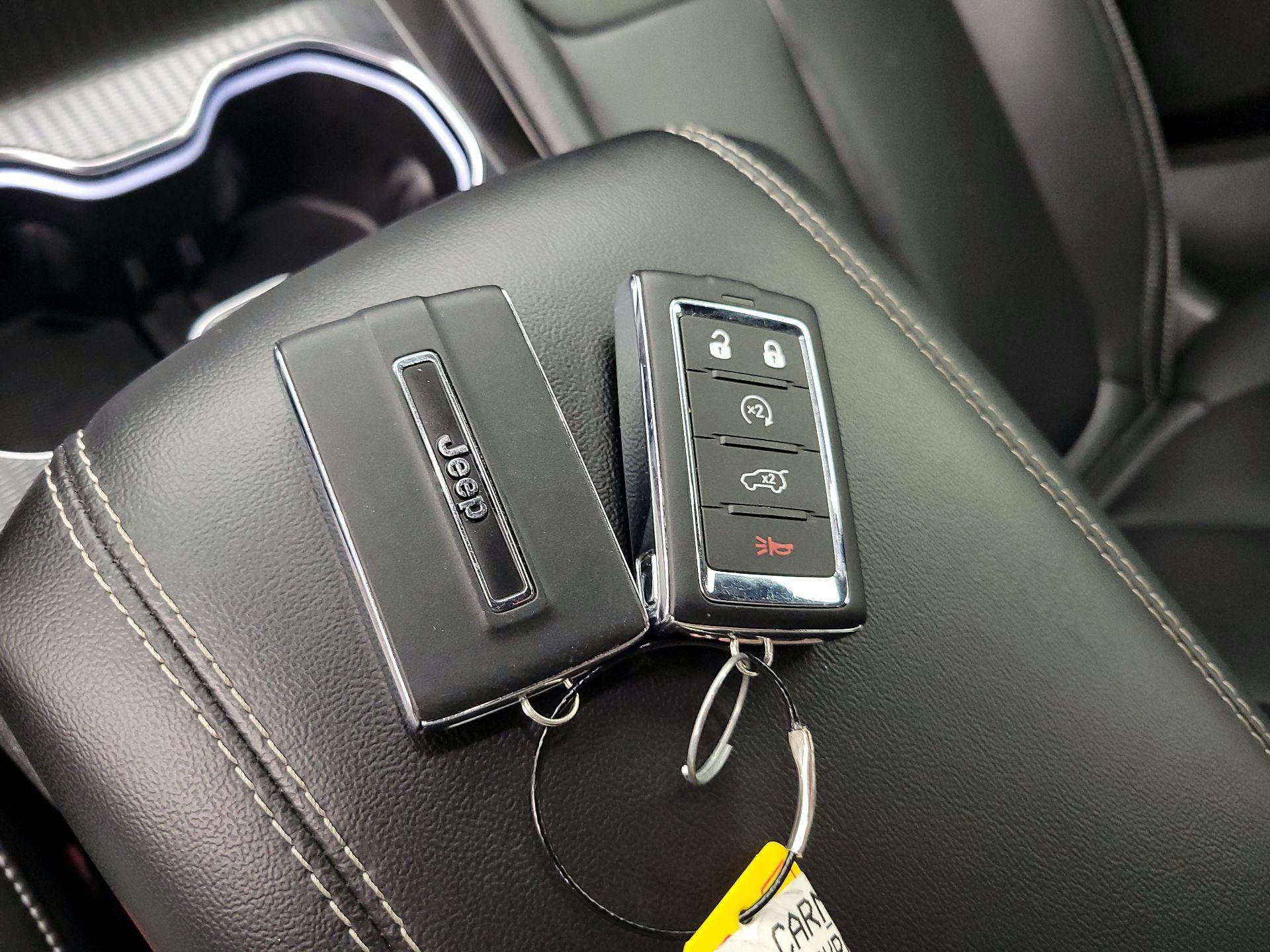 Thumbnail: 2024 Jeep Grand Cherokee - 20