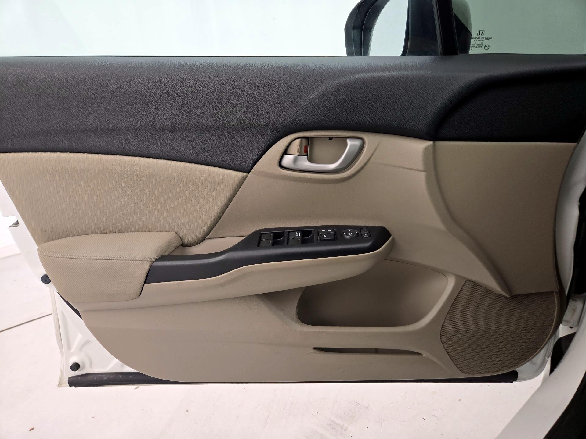 Thumbnail: 2015 Honda Civic - 12