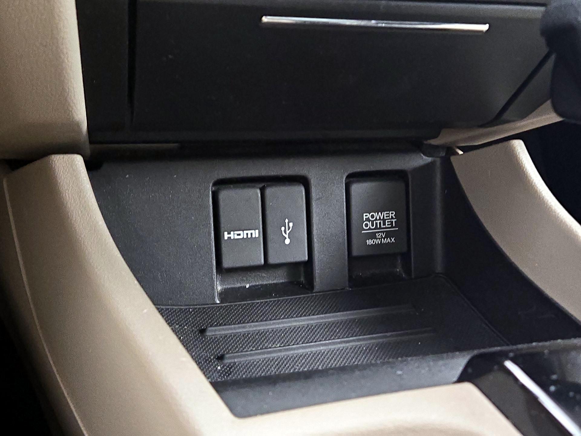 Thumbnail: 2015 Honda Civic - 18