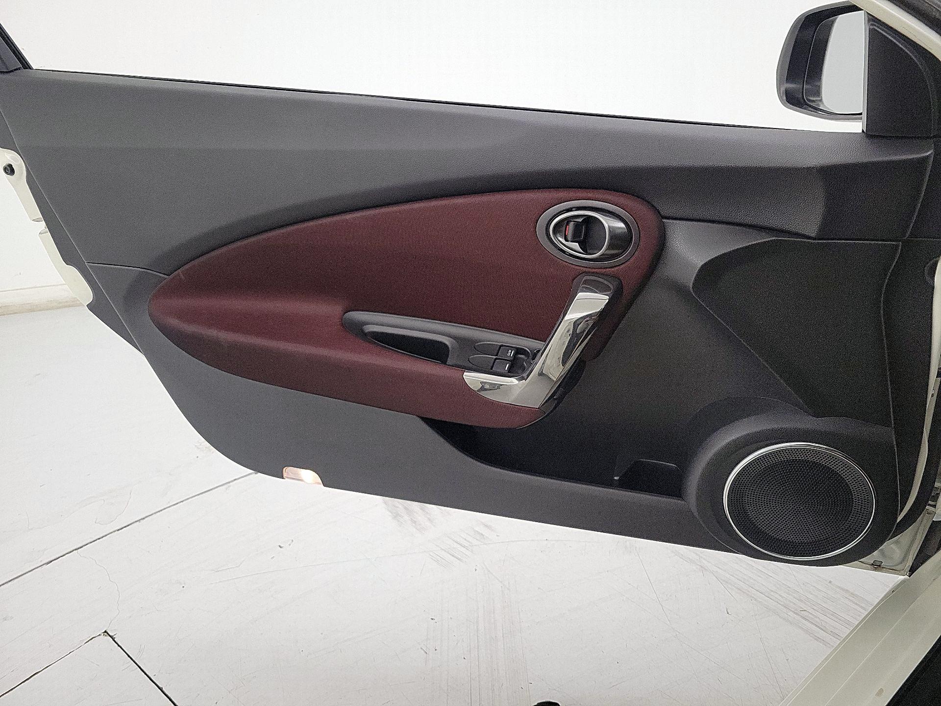 Thumbnail: 2014 Honda CR-Z - 12