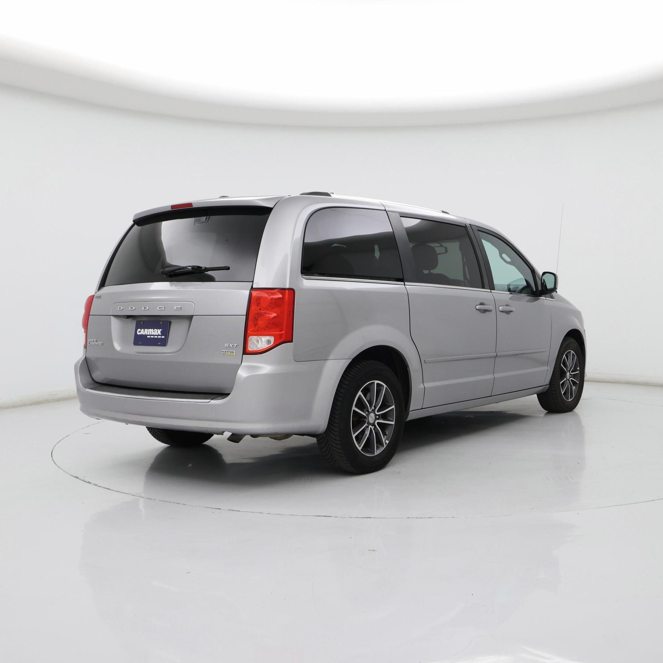 Thumbnail: 2017 Dodge Grand Caravan - 8