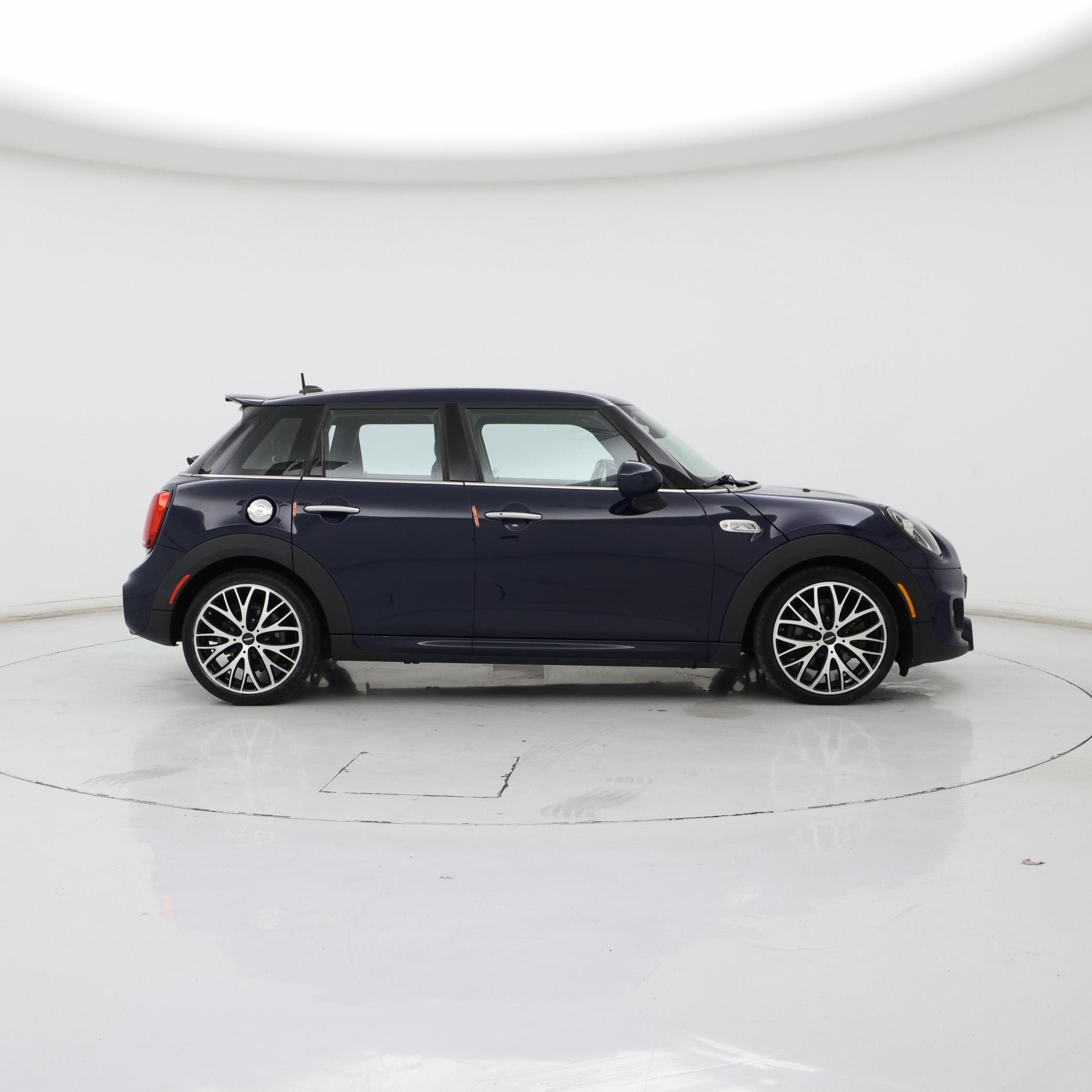 Thumbnail: 2019 MINI Cooper Hardtop - 7