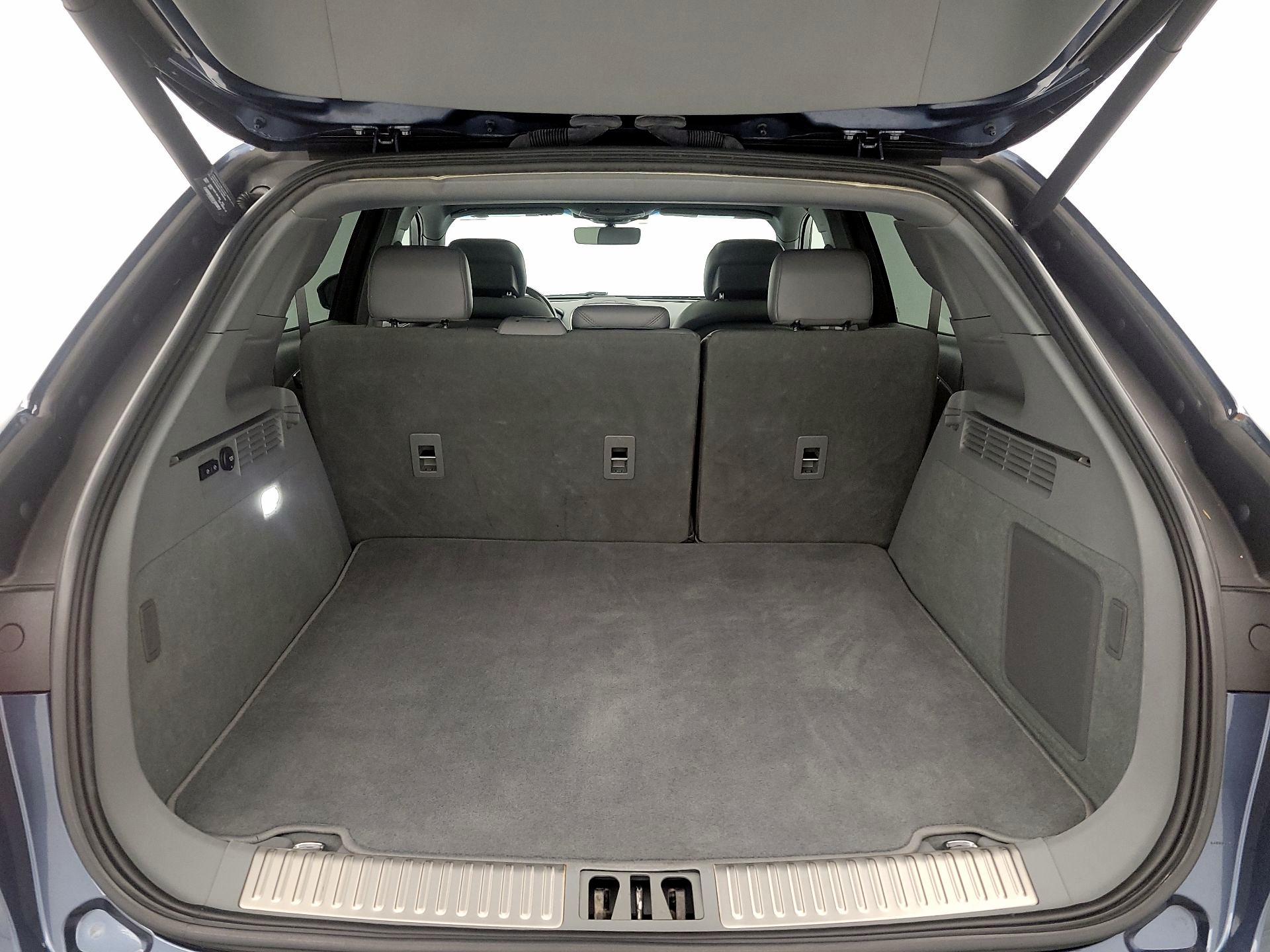 Thumbnail: 2019 Lincoln Nautilus - 18