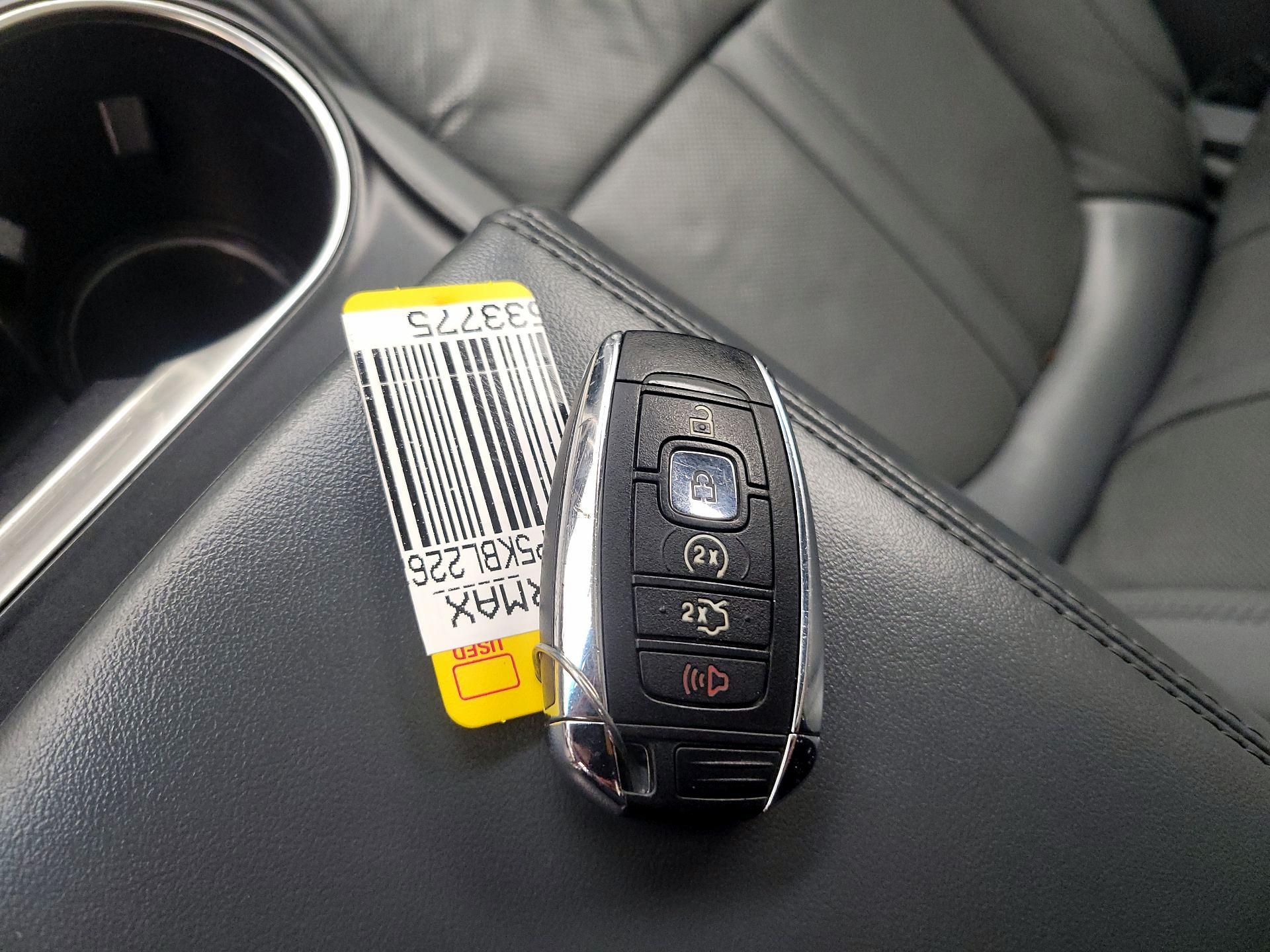 Thumbnail: 2019 Lincoln Nautilus - 20