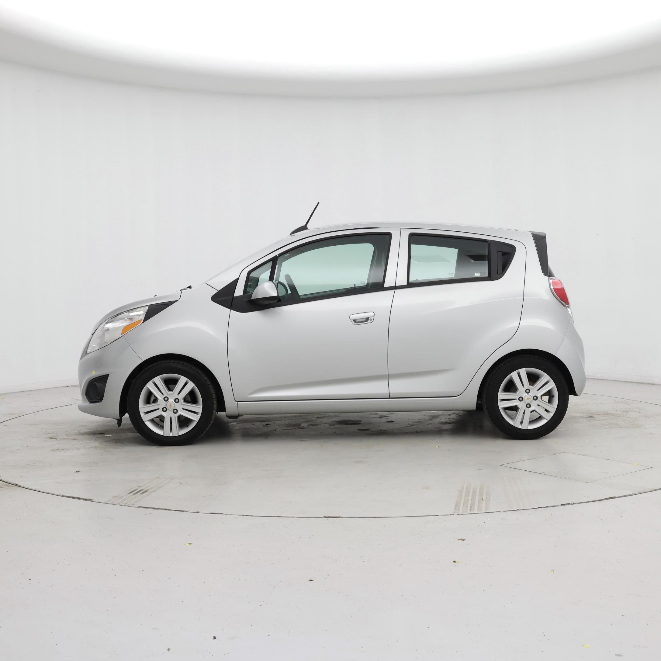 Thumbnail: 2015 Chevrolet Spark - 3