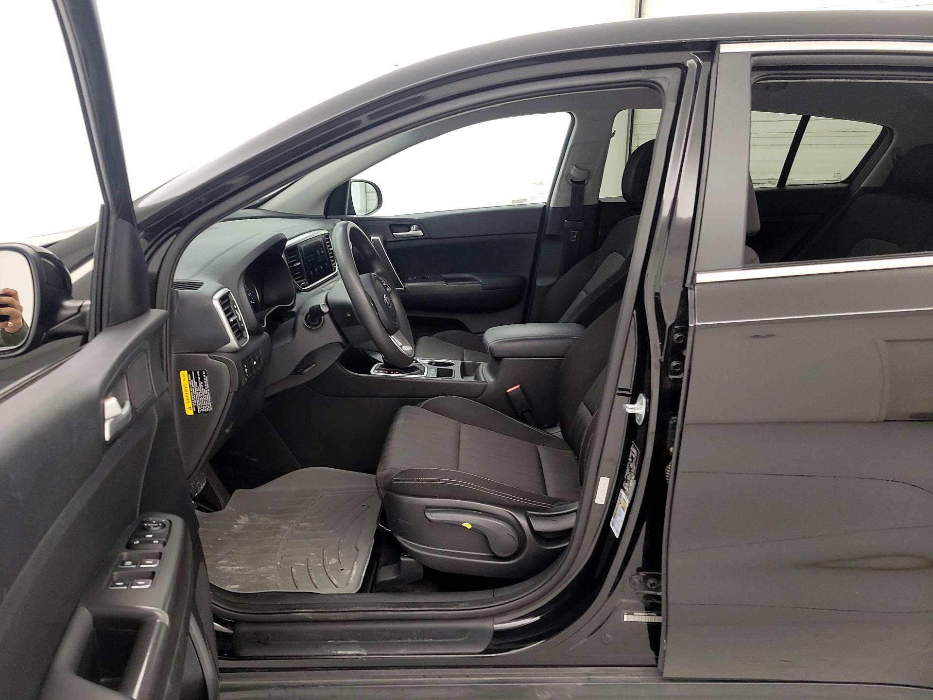 Thumbnail: 2020 Kia Sportage - 11