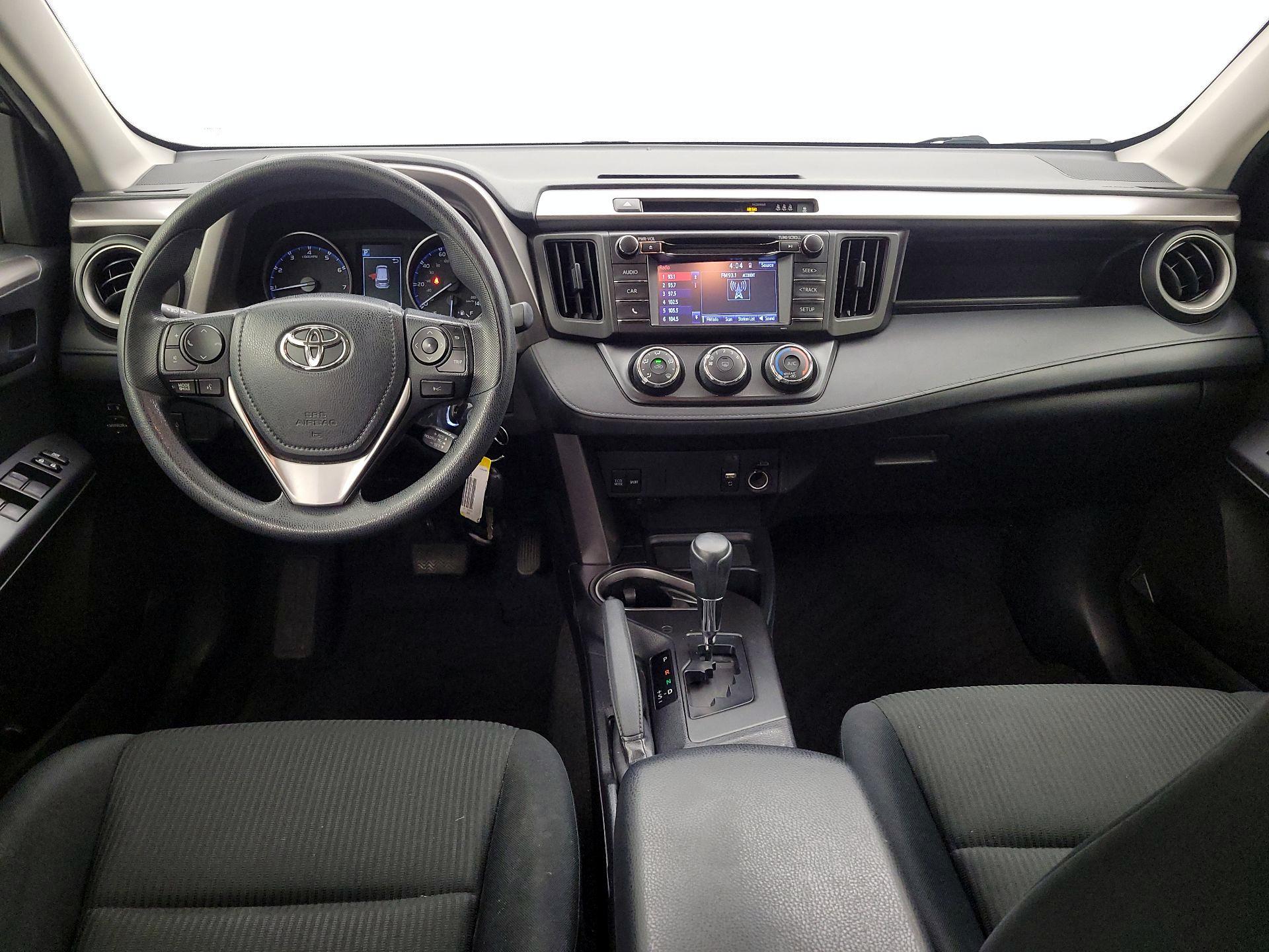 Thumbnail: 2017 Toyota RAV4 - 9